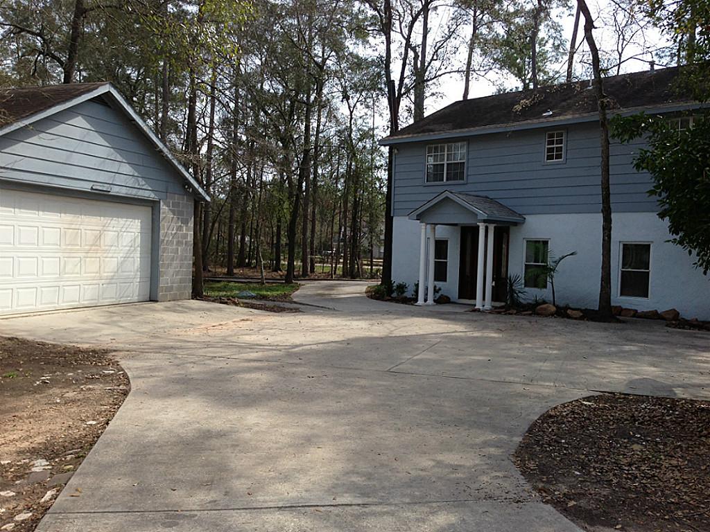 House & Detached 2 car garage from driveway House & Detached 2 car garage from driveway
