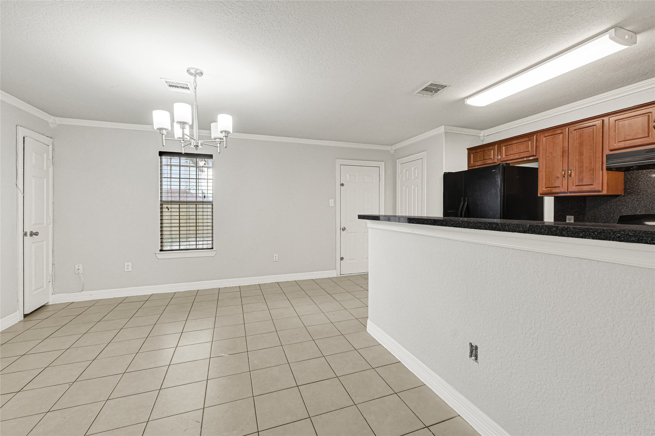 5826 Darlington Oak Street, Houston, TX 77016 5826 Darlington Oak Street, Houston, TX 77016