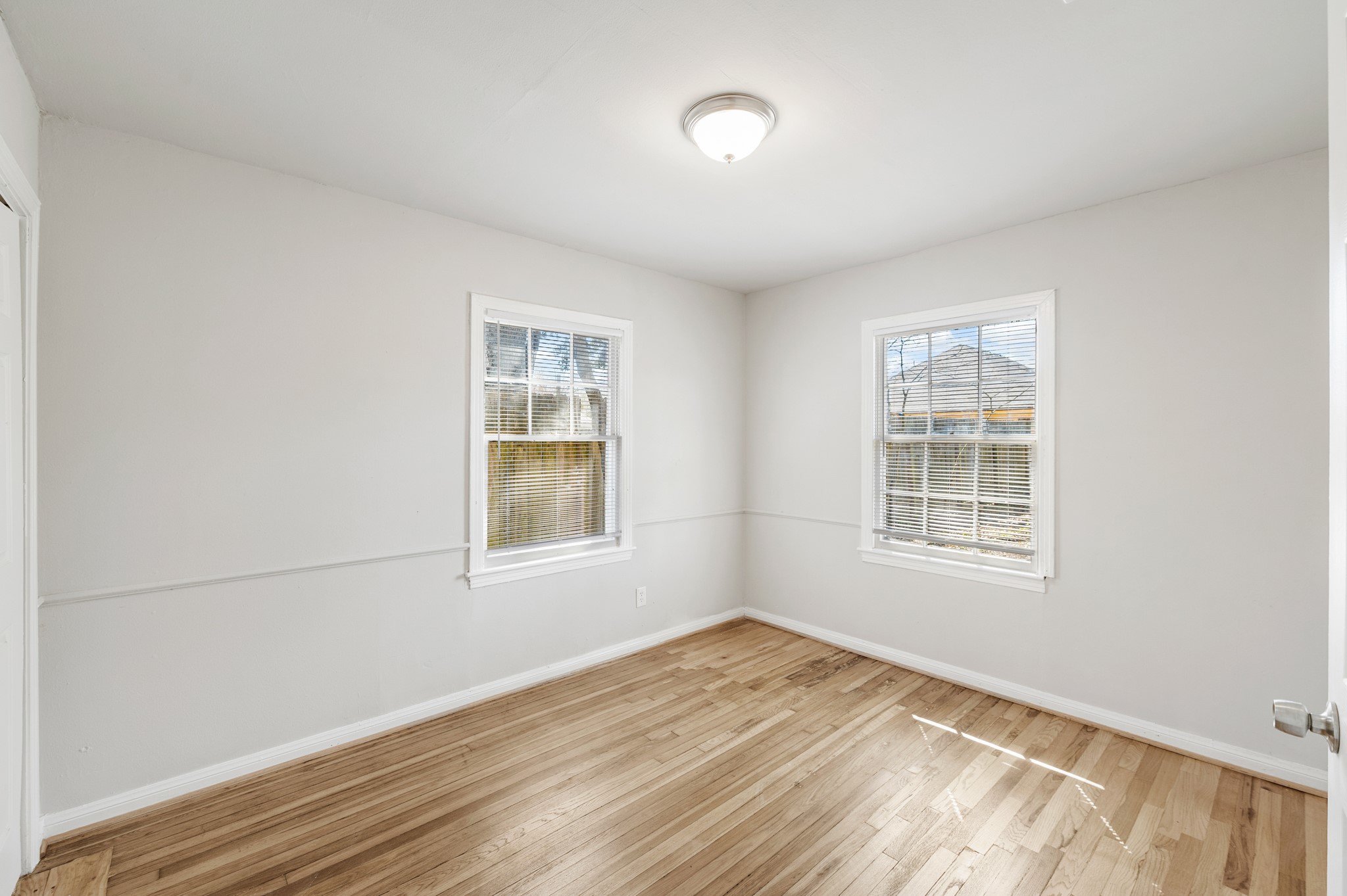 2013 5th Avenue N, Texas City, TX 77590