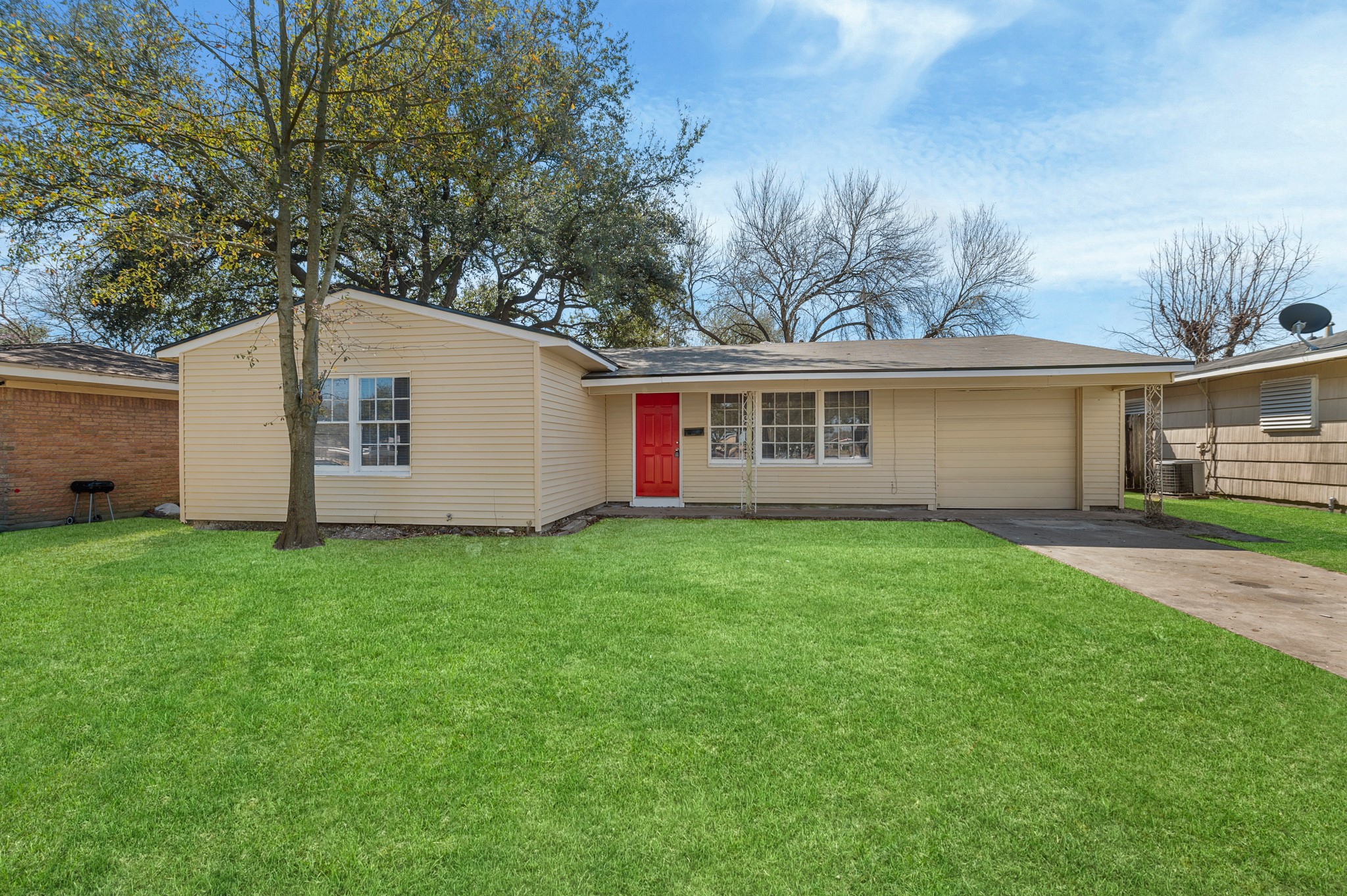 2013 5th Avenue N, Texas City, TX 77590 2013 5th Avenue N, Texas City, TX 77590