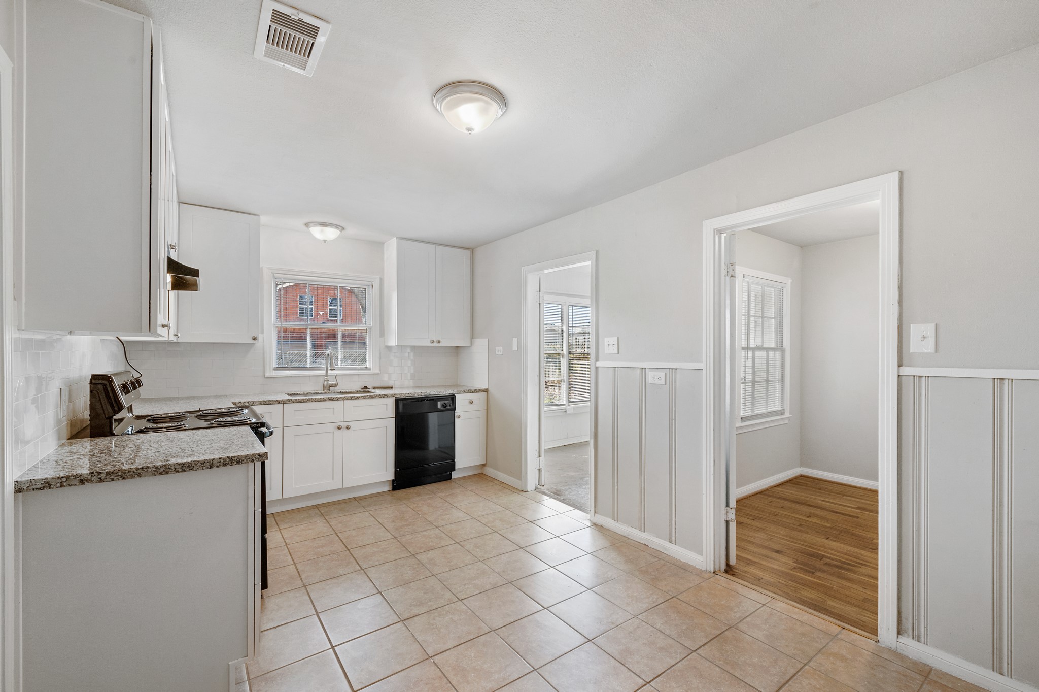 2013 5th Avenue N, Texas City, TX 77590
