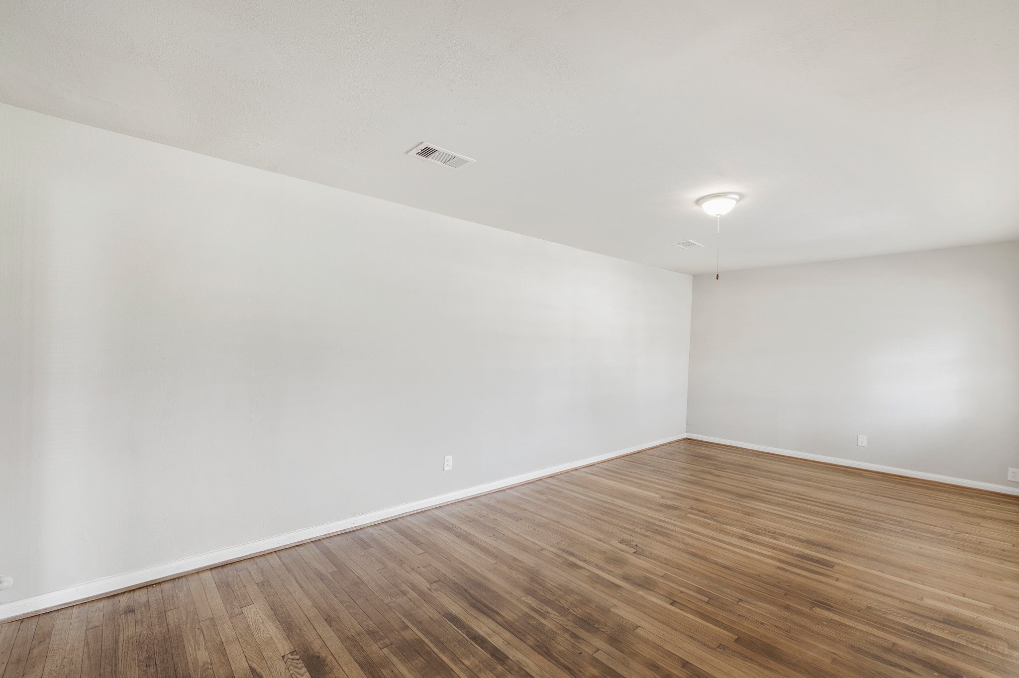 2013 5th Avenue N, Texas City, TX 77590