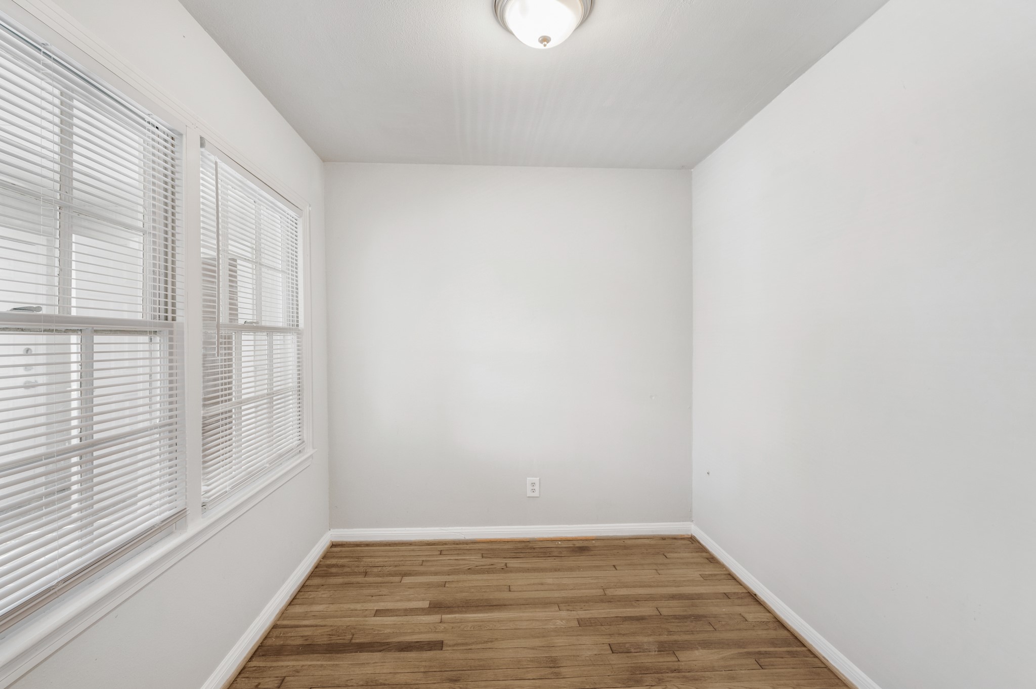 2013 5th Avenue N, Texas City, TX 77590
