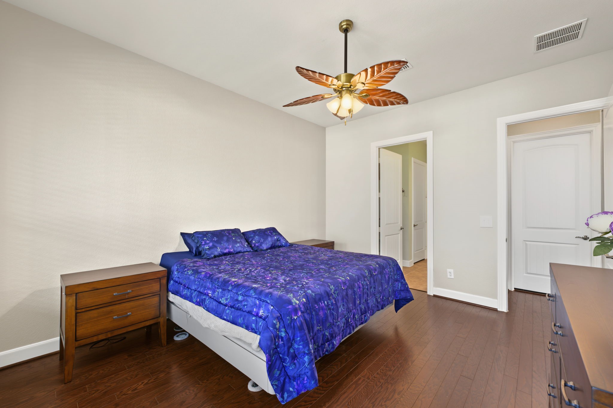 156 Wild Wick Way, The Woodlands, TX 77382