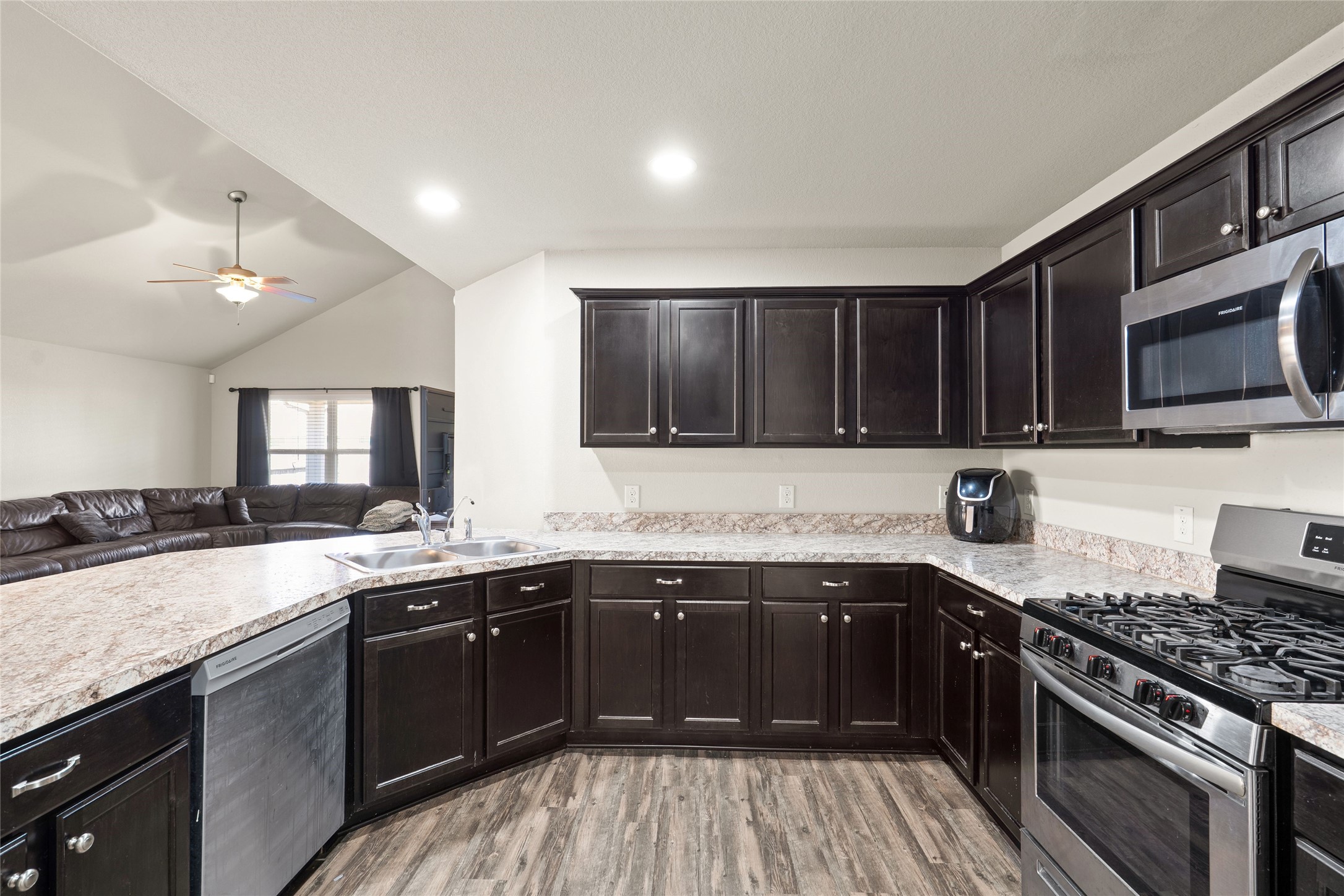 11368 Dawn Beach Lane, Conroe, TX 77304