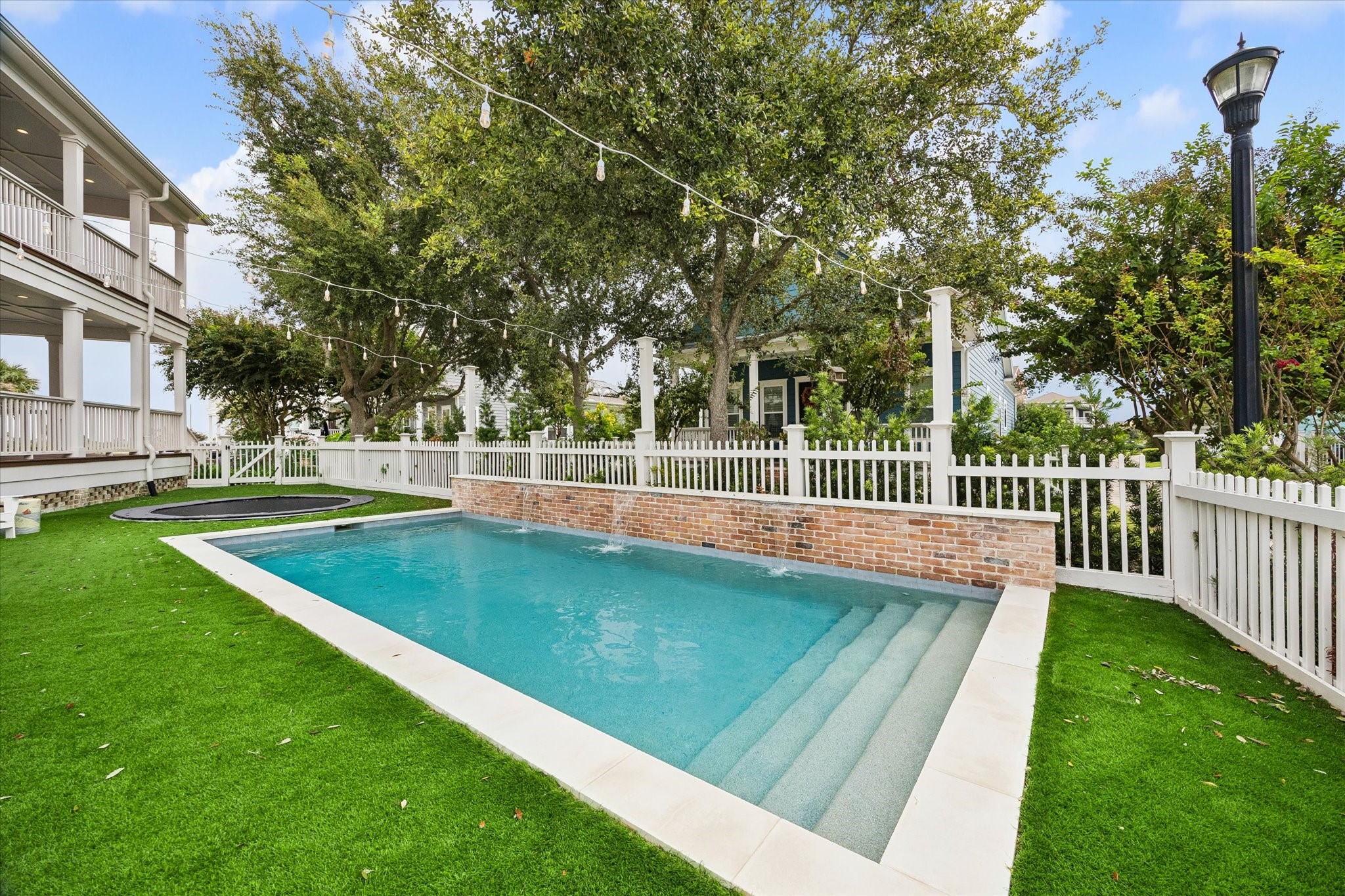 Pool with full automation and heated.