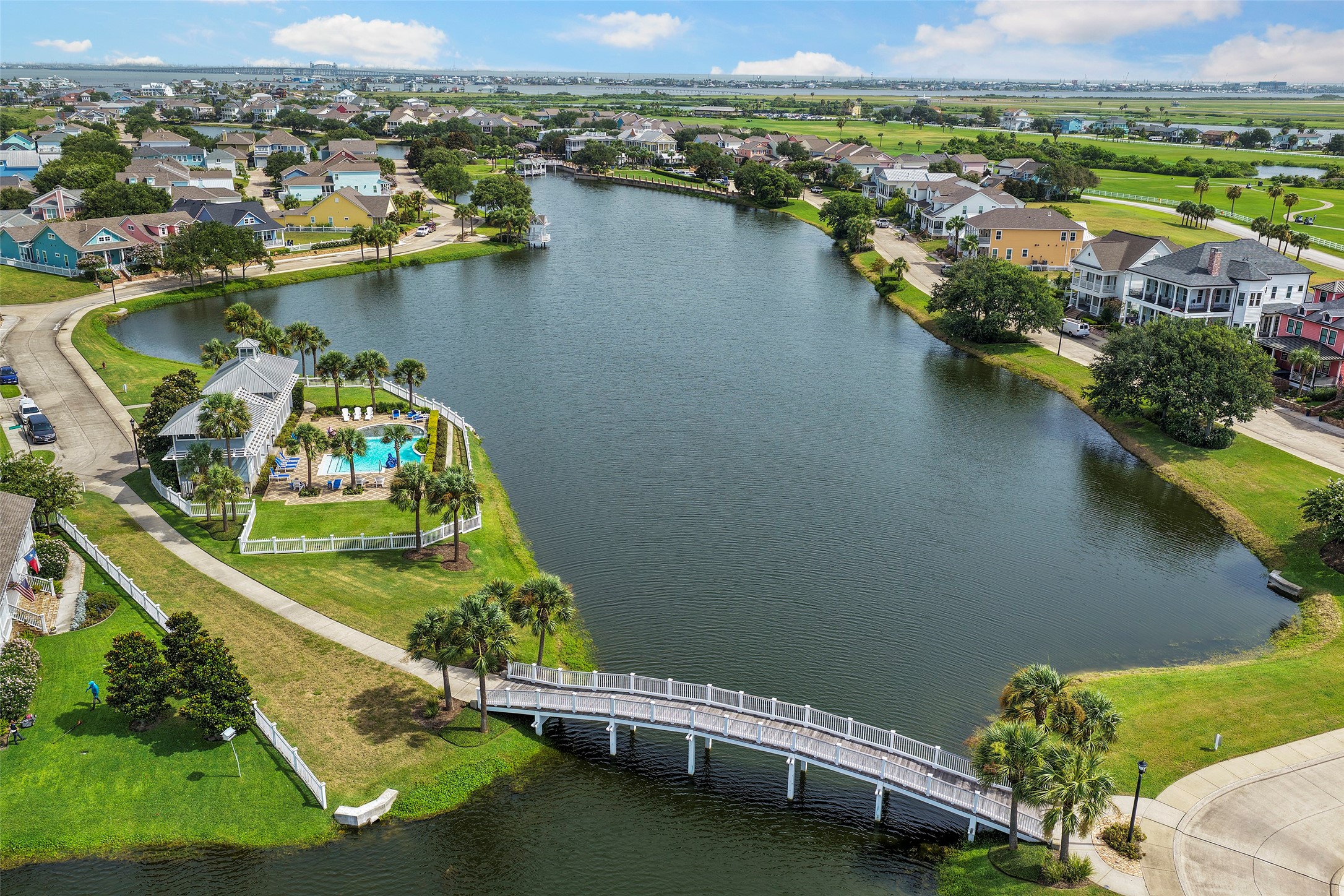 Lake to walk or ride your bike around