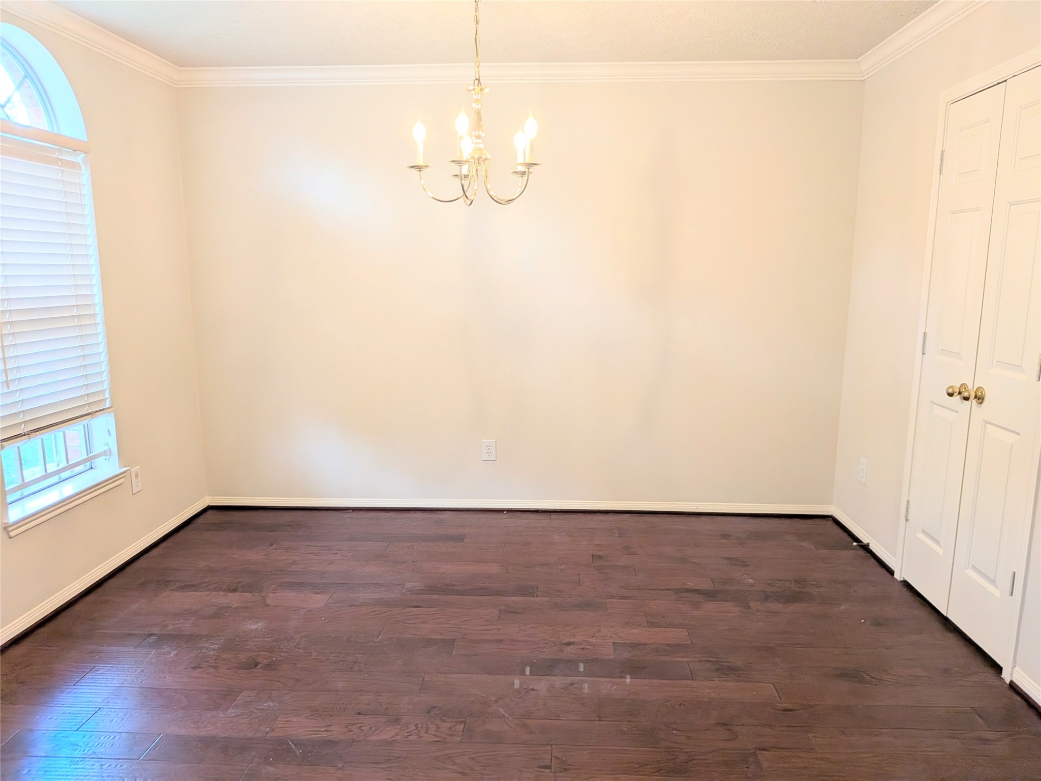 14411 Berrington Drive, Houston, TX 77083 14411 Berrington Drive, Houston, TX 77083