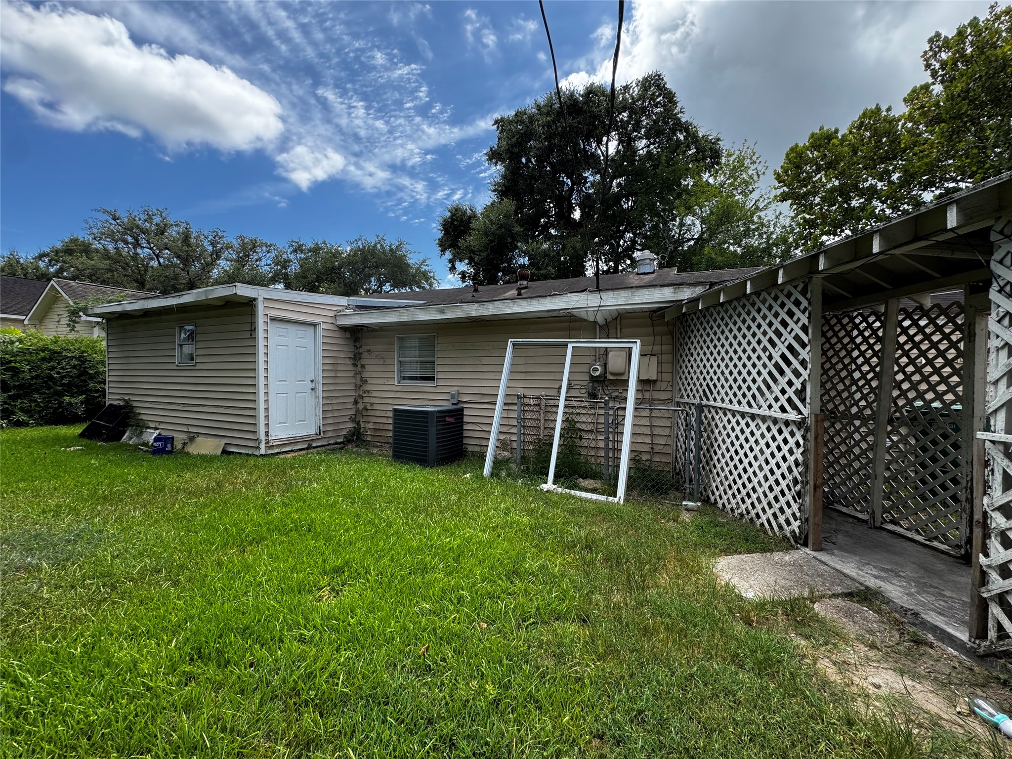 225 Beatrice Street, La Marque, TX 77568
