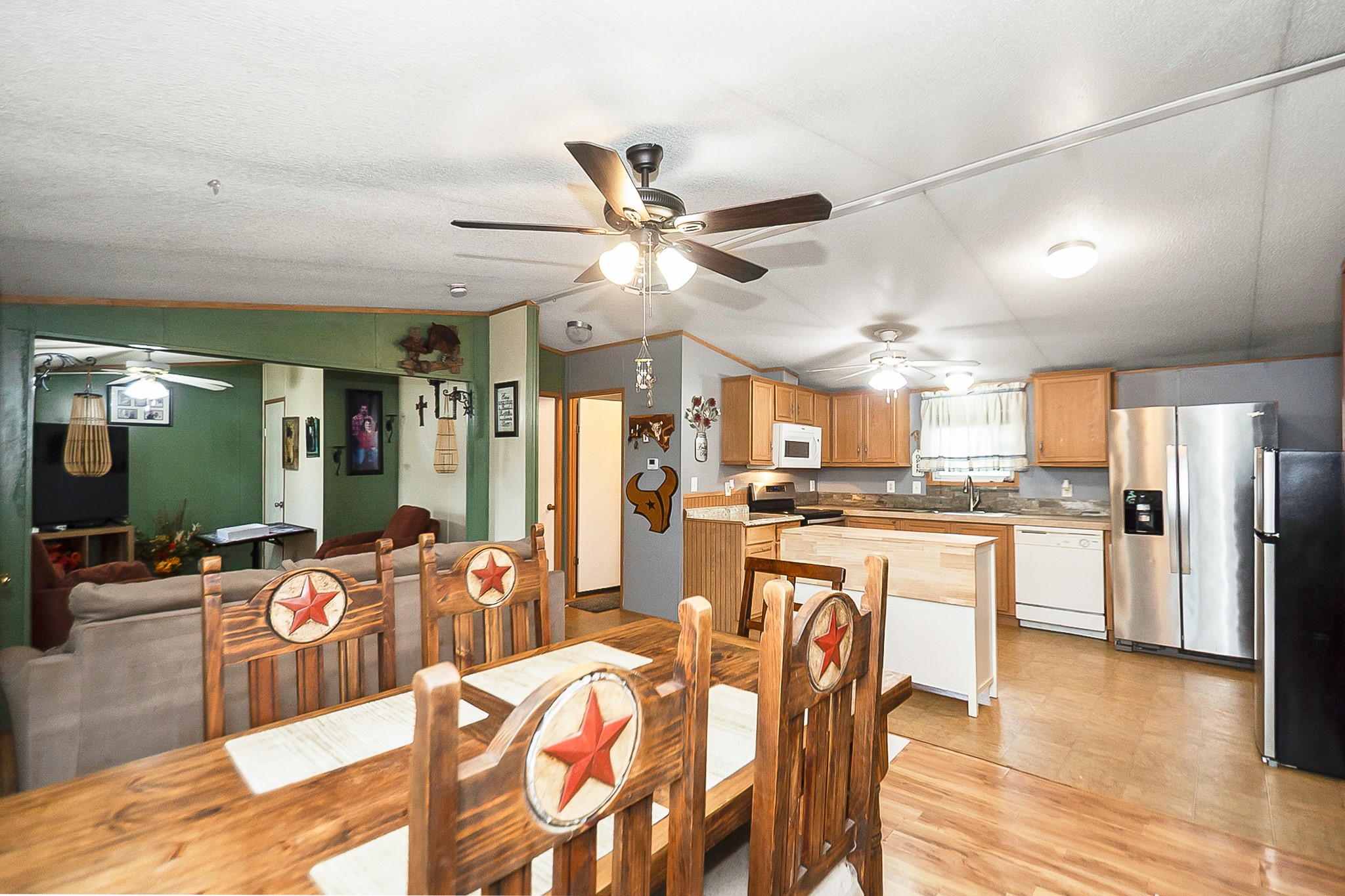 5027 Farmer Road, Alvin, TX 77511
