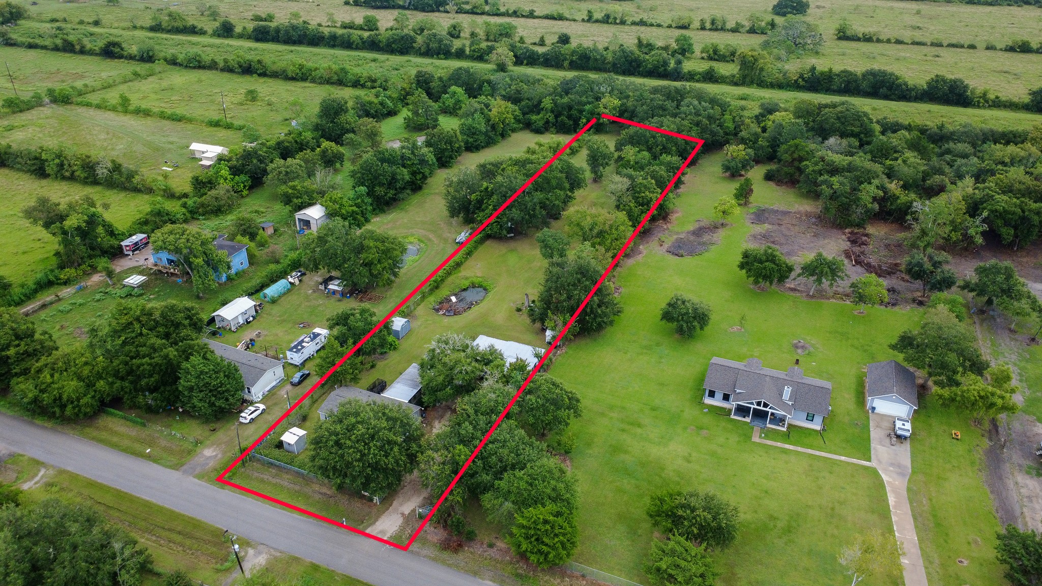 5027 Farmer Road, Alvin, TX 77511 5027 Farmer Road, Alvin, TX 77511