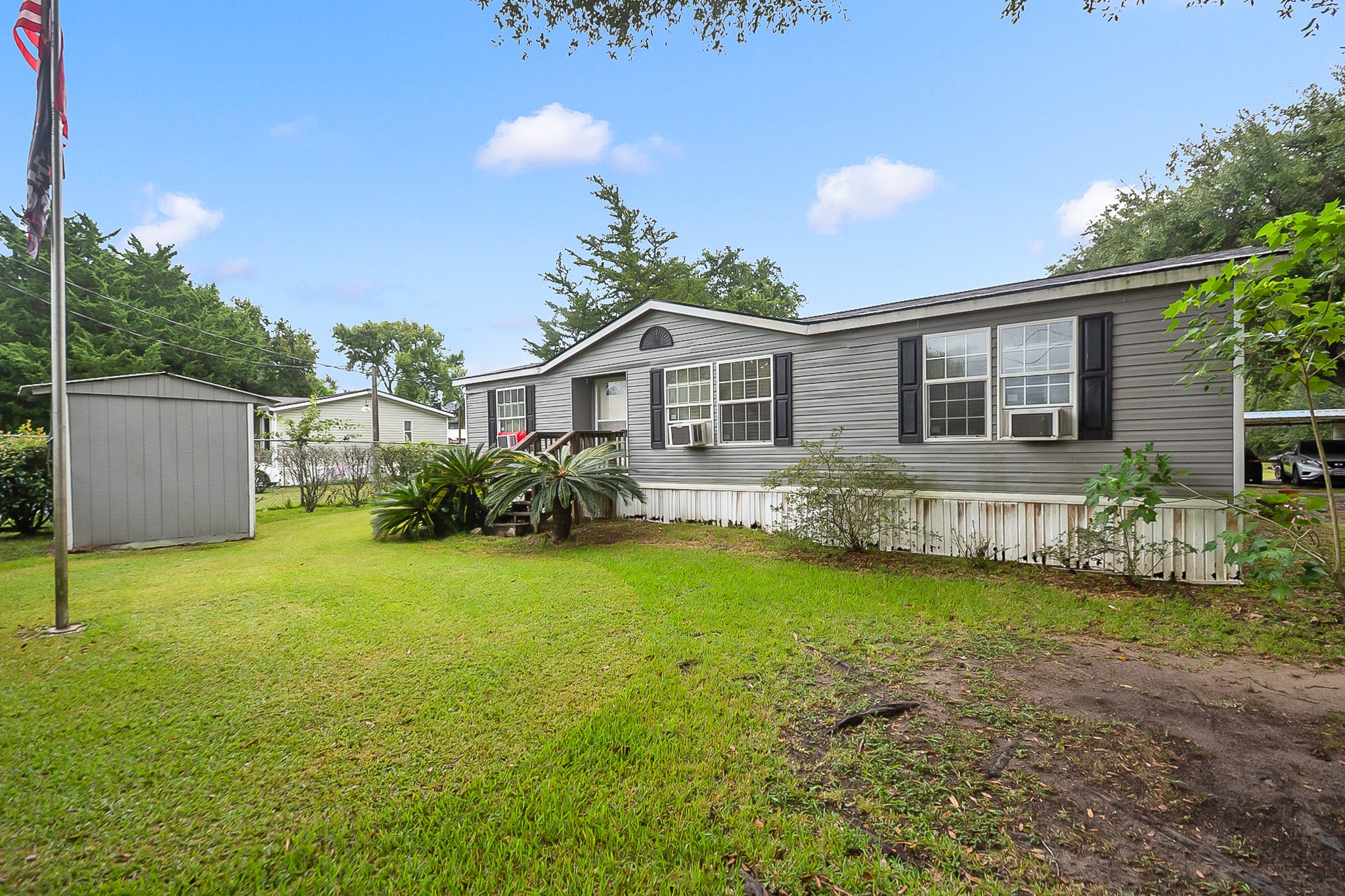 5027 Farmer Road, Alvin, TX 77511 5027 Farmer Road, Alvin, TX 77511