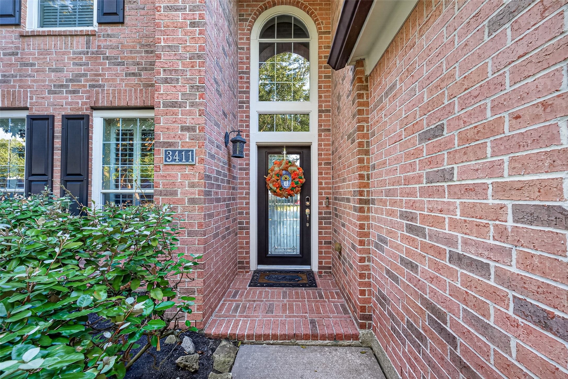Welcome to 3411 Sparat Drive.