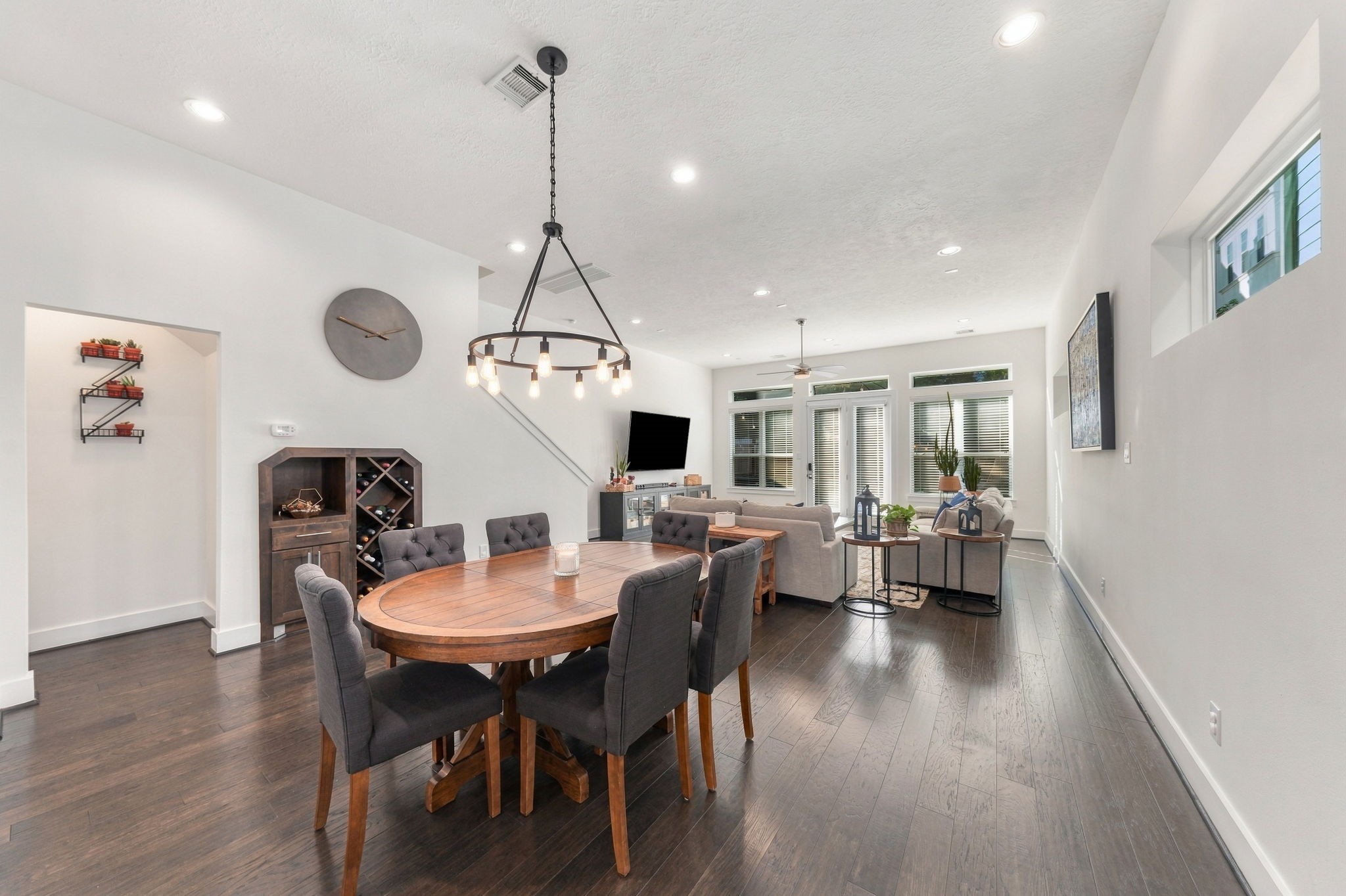 5205 Darling Street, Houston, TX 77007 5205 Darling Street, Houston, TX 77007