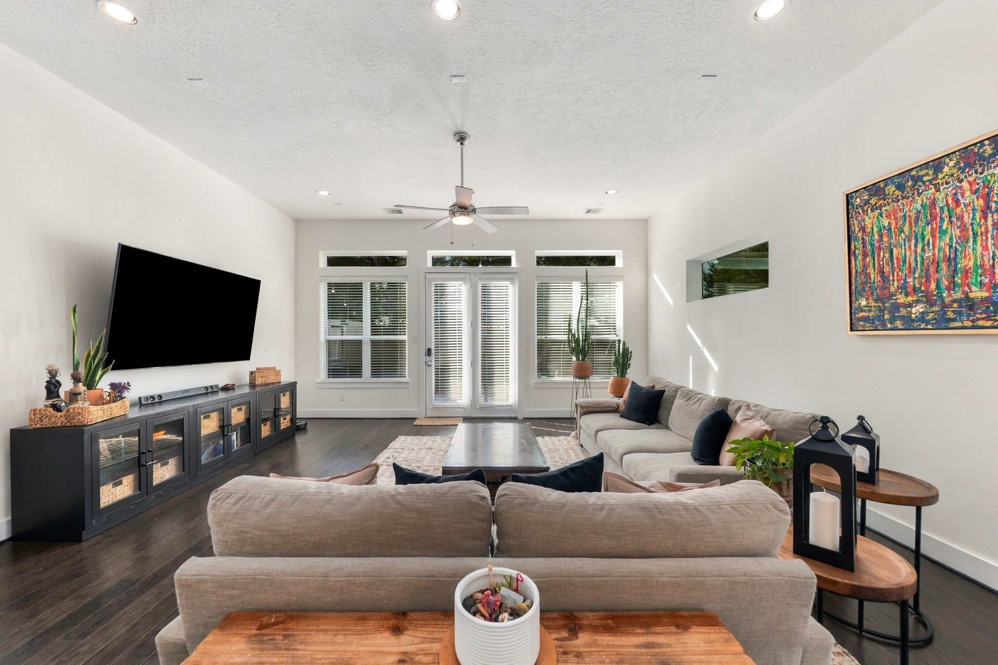 Large first floor living Large first floor living