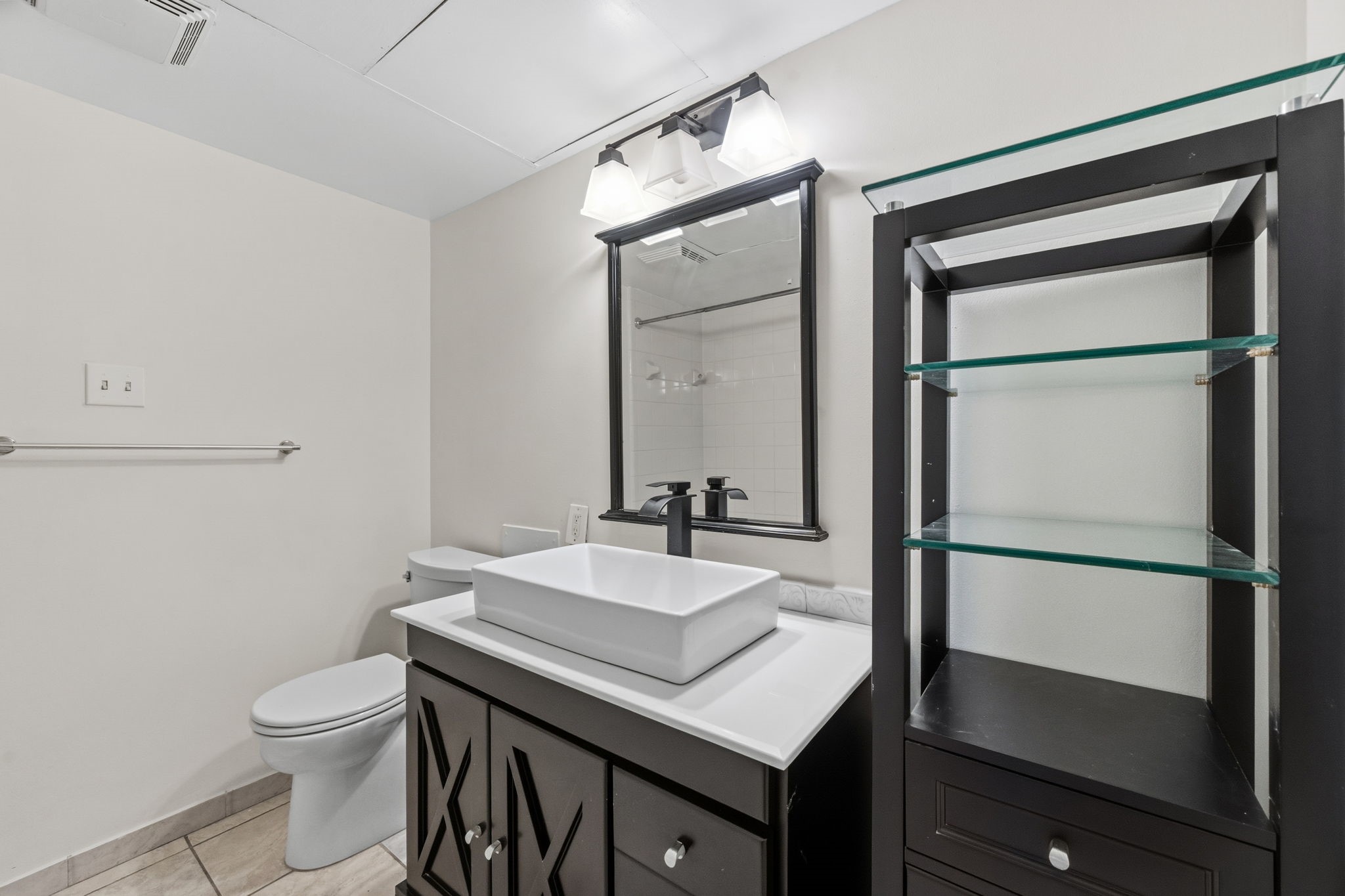 1802 Stoney Brook Drive, #103, Houston, TX 77063
