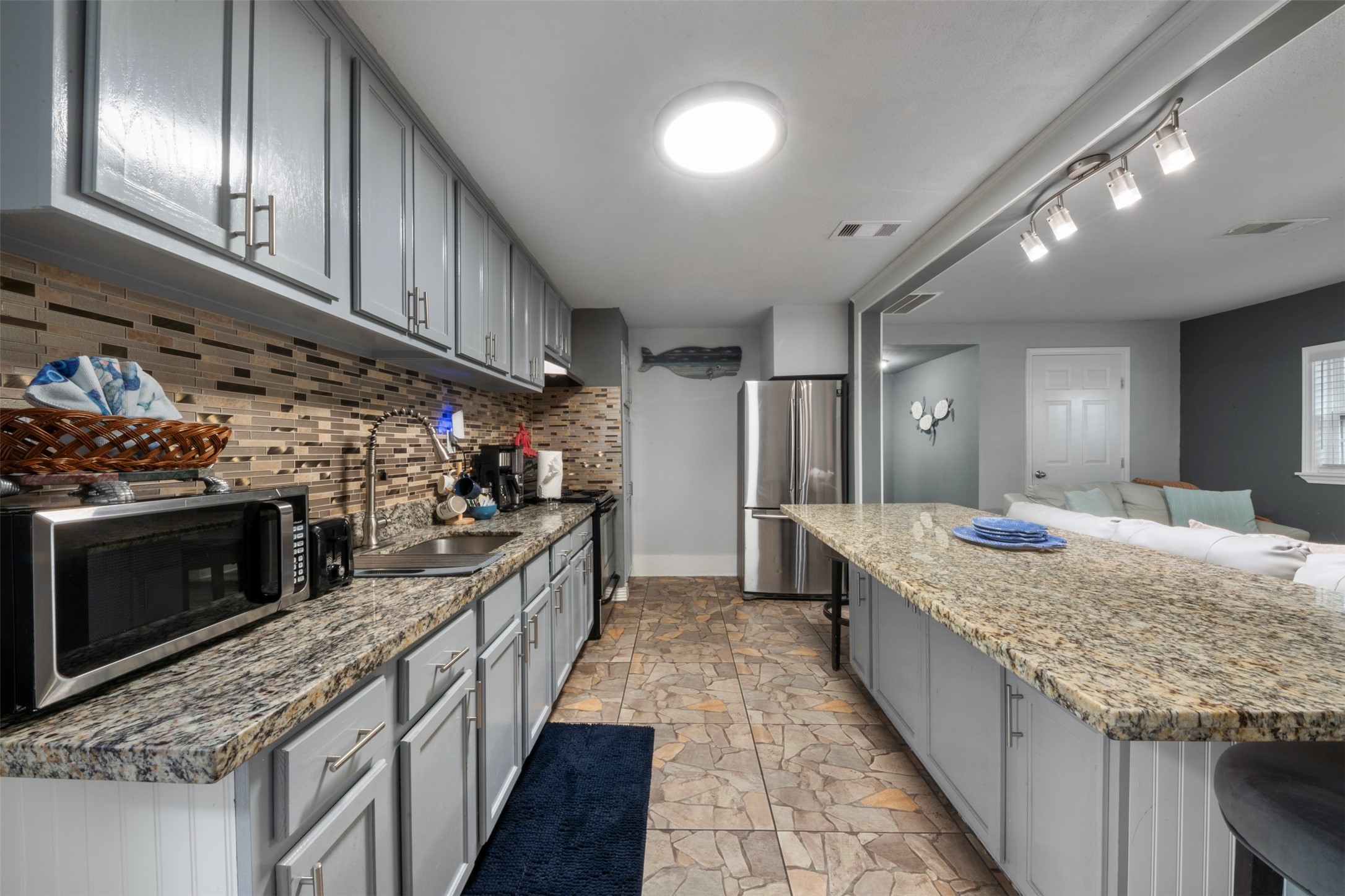 3218 Avenue Q 1/2, Galveston, TX 77550