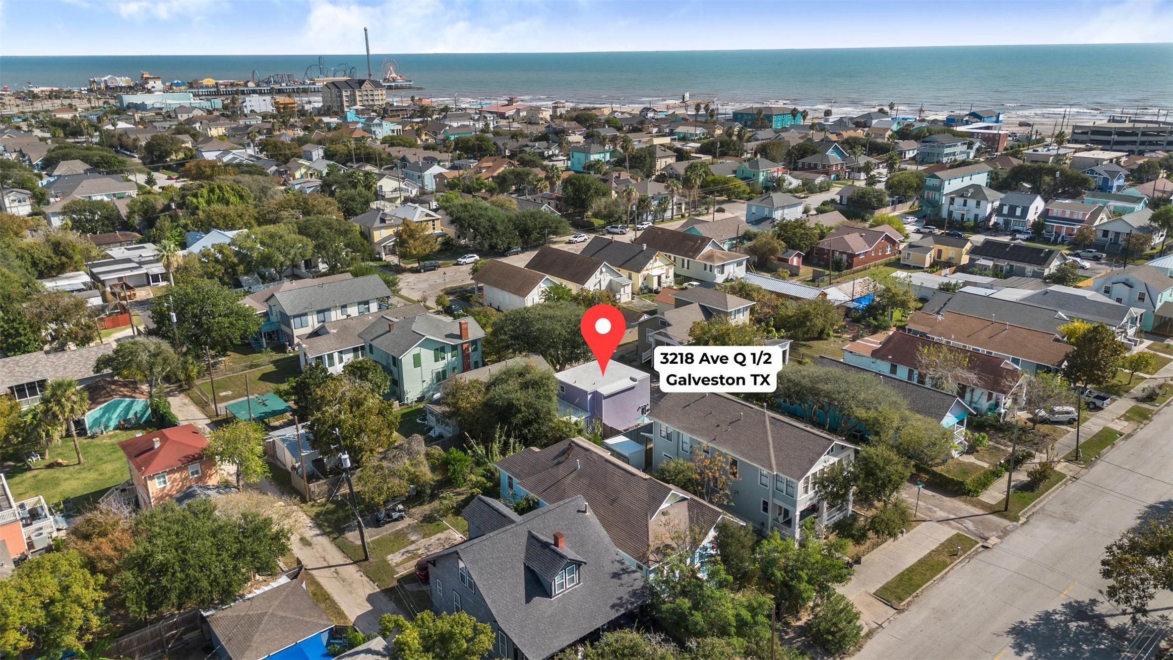 So close to the Seawall and everything it has to offer!