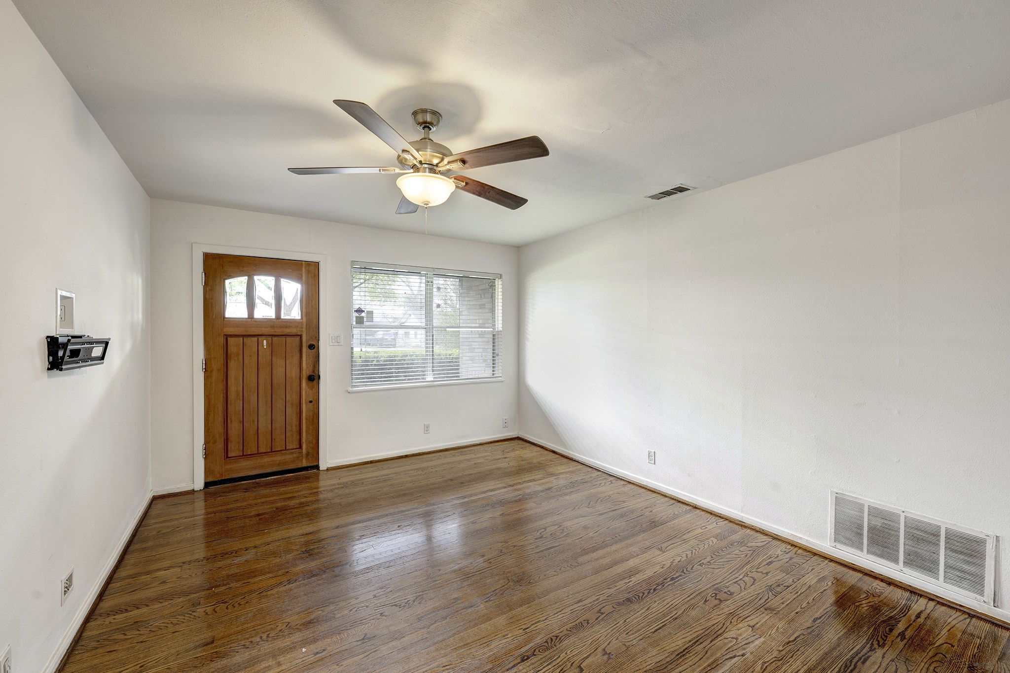 4722 Carleen Road, Houston, TX 77092 4722 Carleen Road, Houston, TX 77092