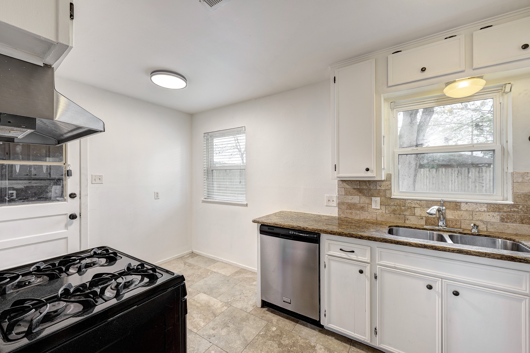 4722 Carleen Road, Houston, TX 77092 4722 Carleen Road, Houston, TX 77092