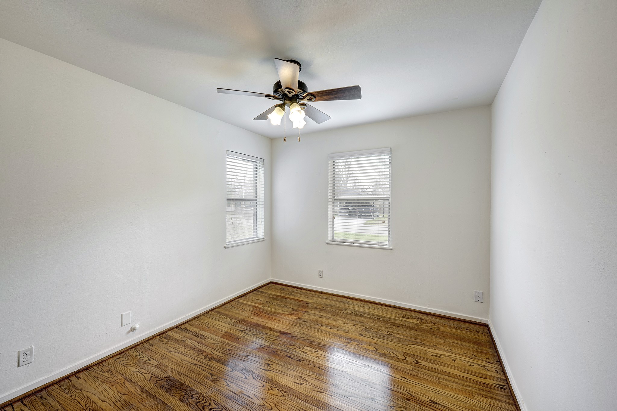 4722 Carleen Road, Houston, TX 77092 4722 Carleen Road, Houston, TX 77092