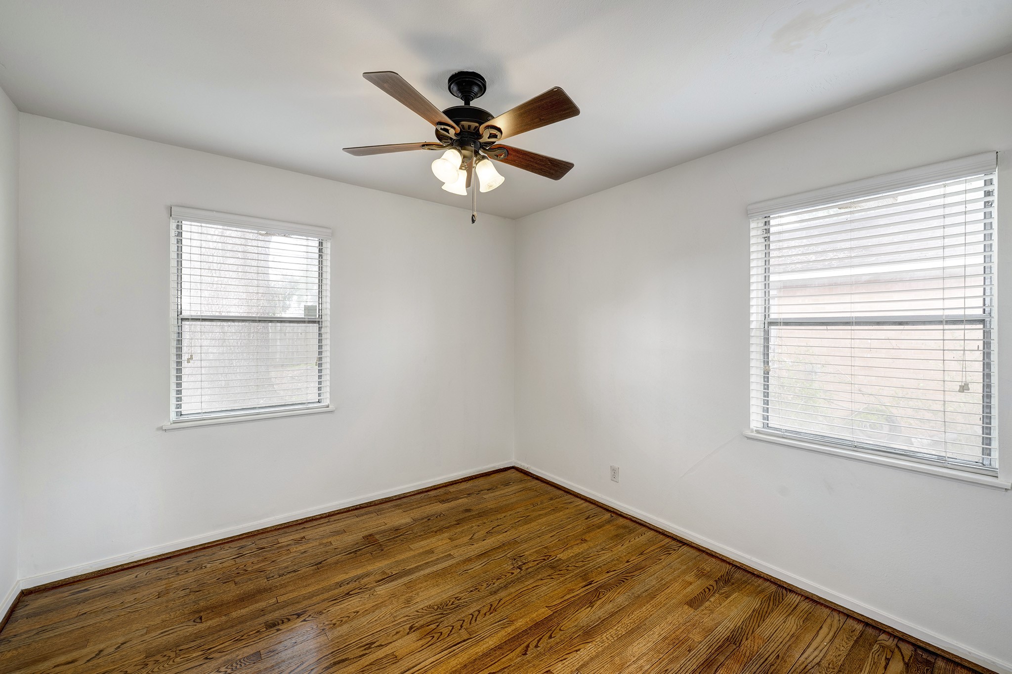 4722 Carleen Road, Houston, TX 77092 4722 Carleen Road, Houston, TX 77092