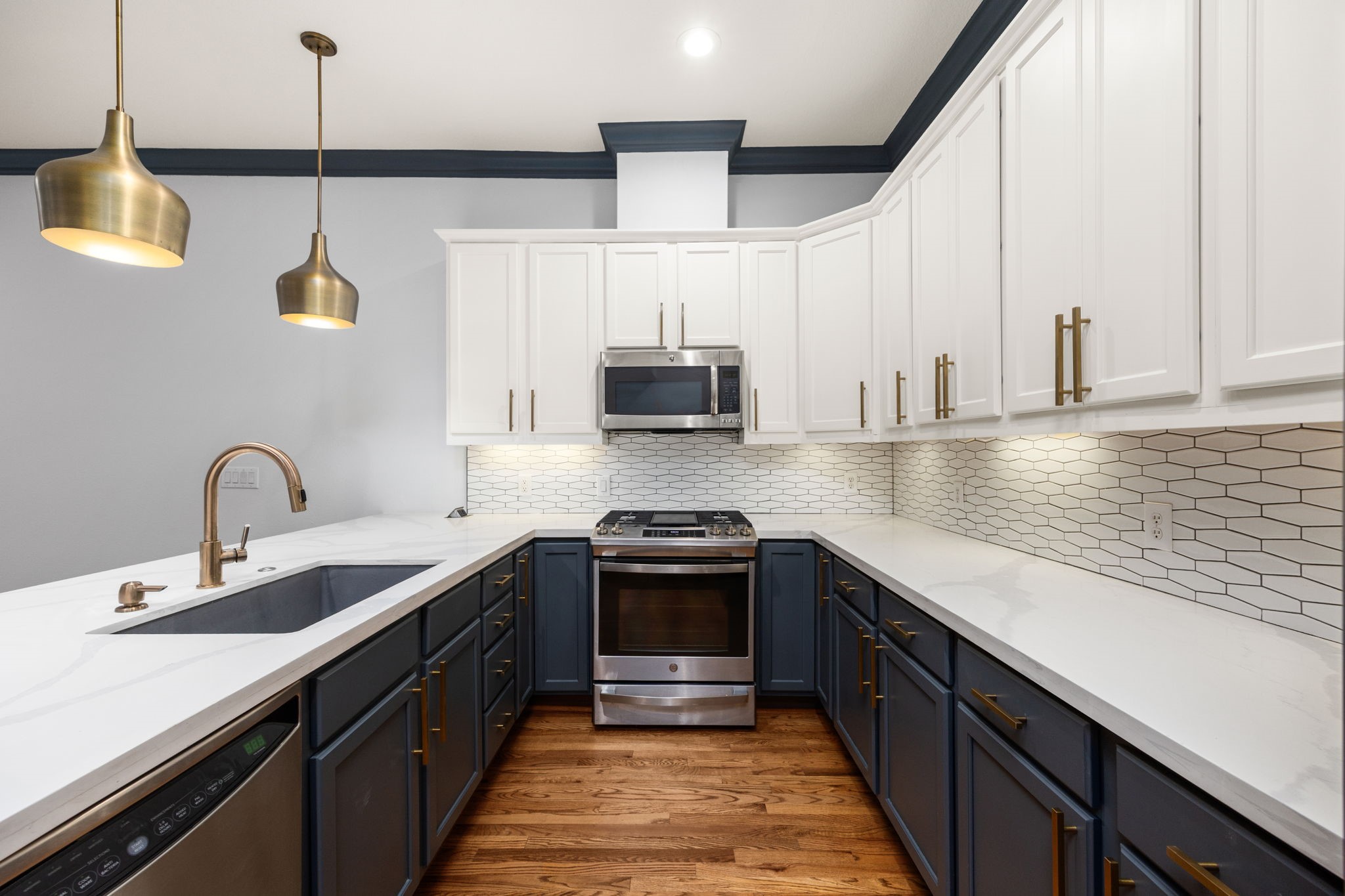 1119 Saint Charles Street, Houston, TX 77003