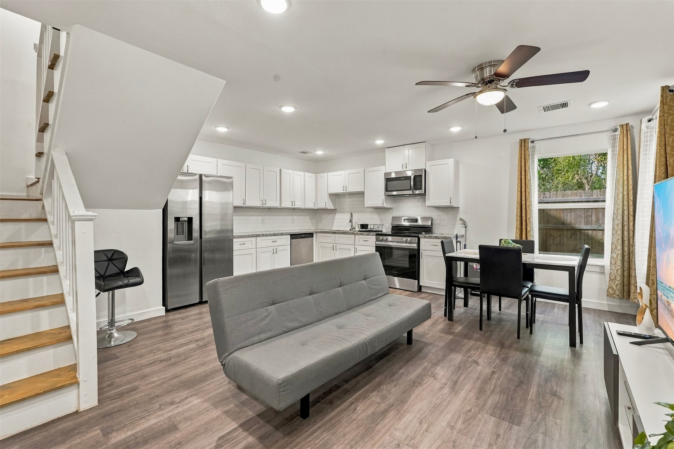 7813 Sandy Street, #B, Houston, TX 77028
