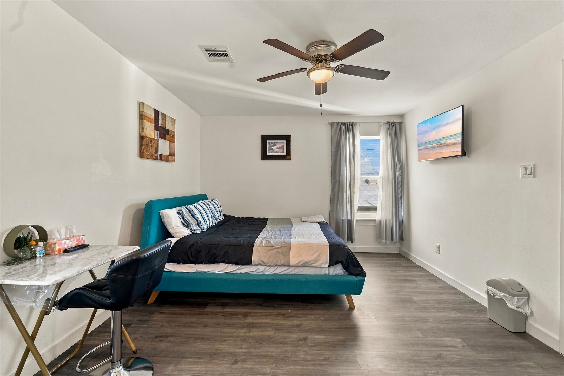 7813 Sandy Street, #B, Houston, TX 77028