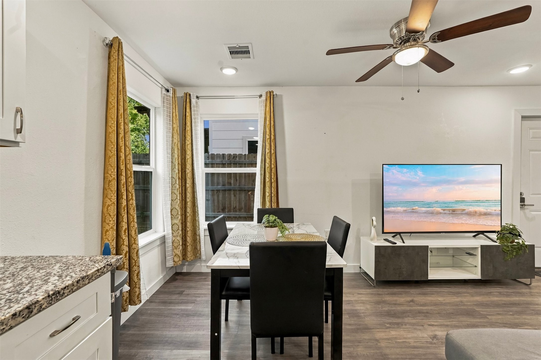 7813 Sandy Street, #B, Houston, TX 77028