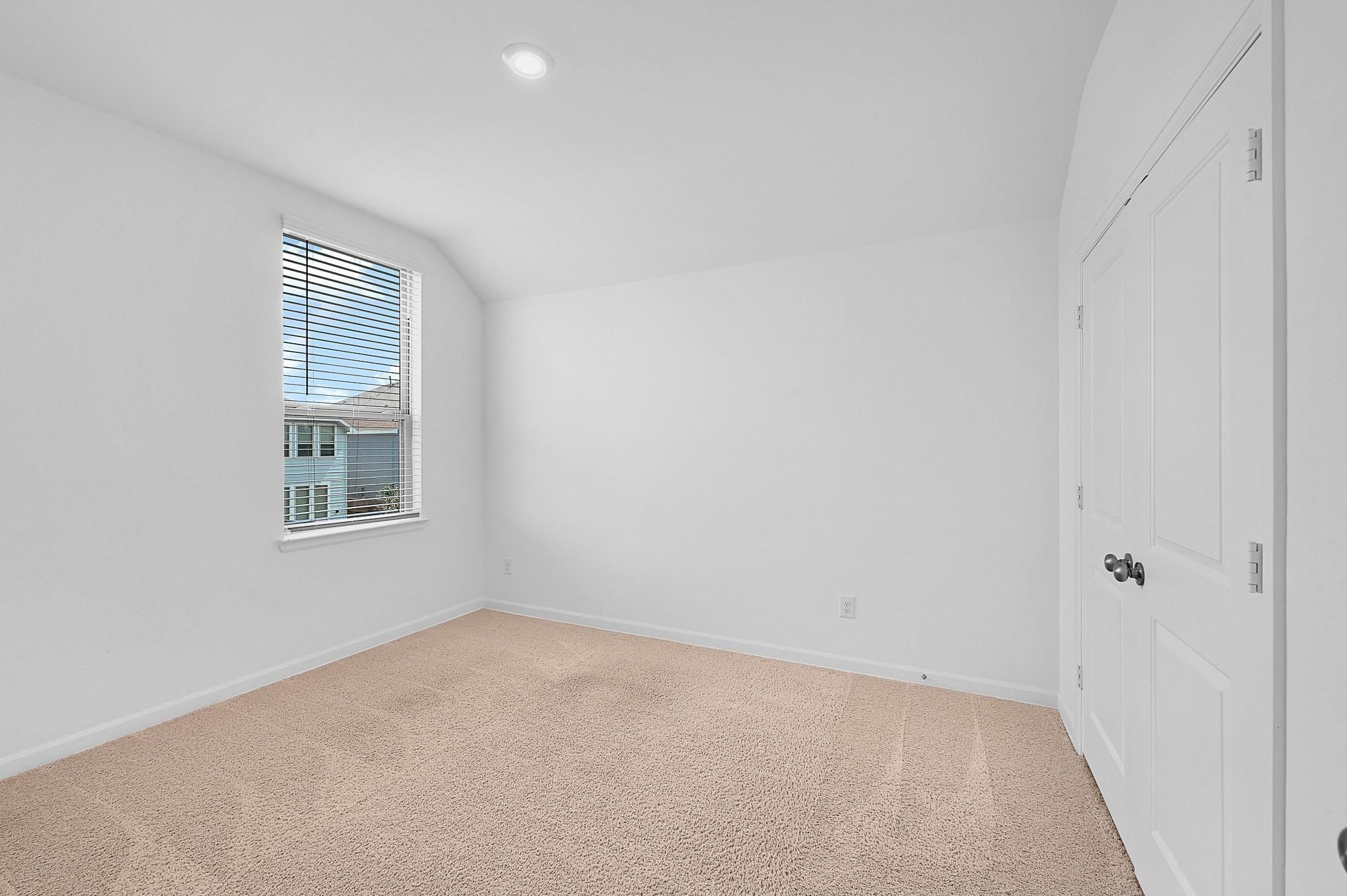 4027 Balboa Drive, Iowa Colony, TX 77583
