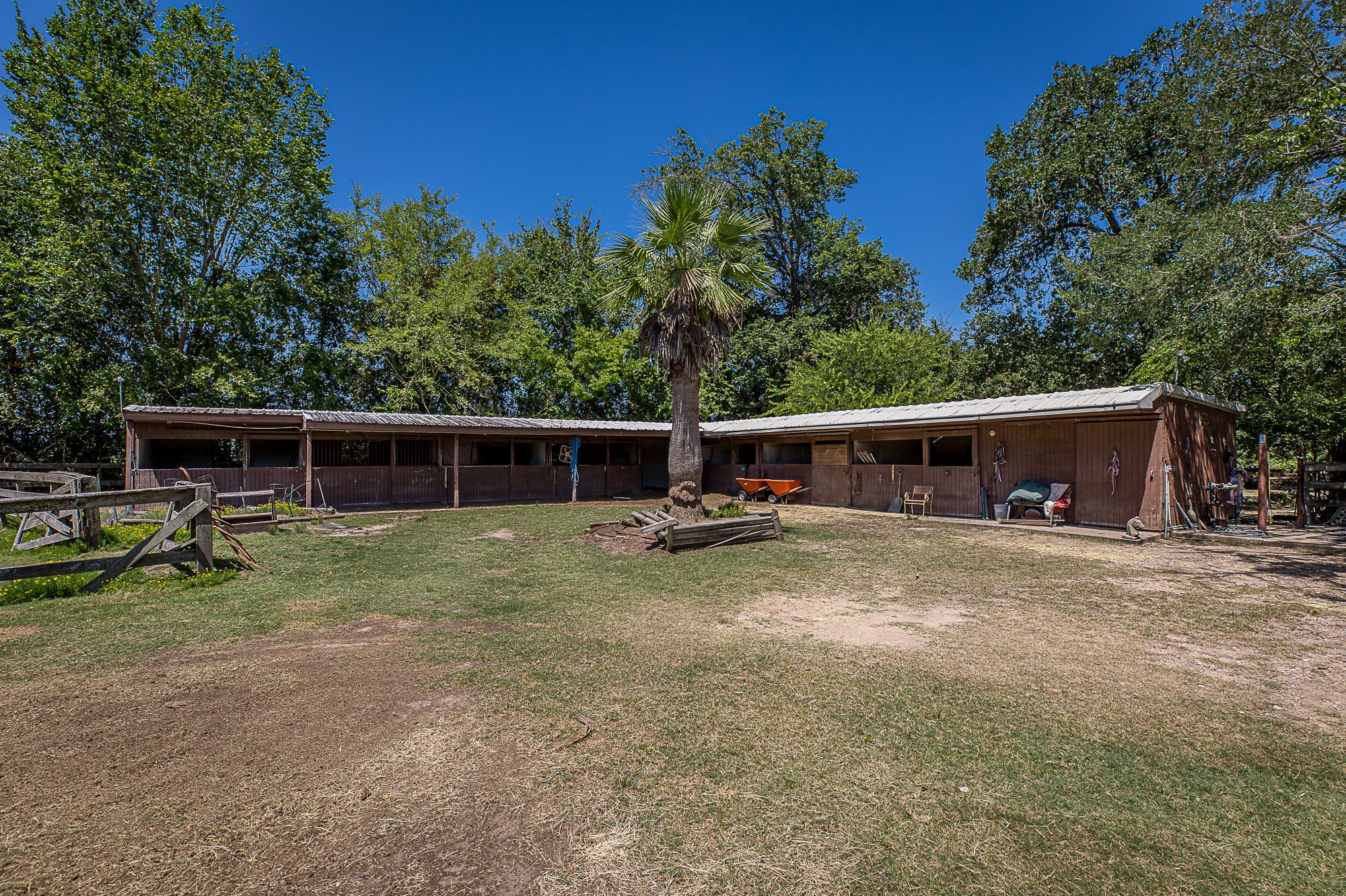 26298 Hwy 105, Montgomery, TX 77356