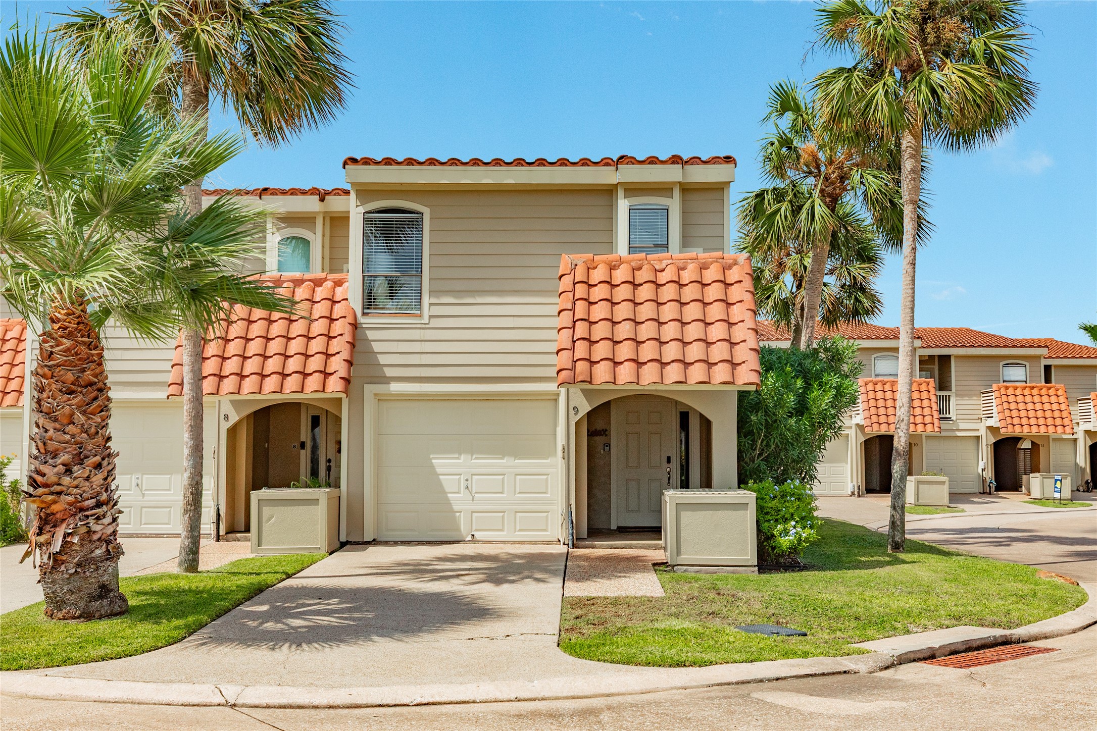9D Dana Drive, Galveston, TX 77554 9D Dana Drive, Galveston, TX 77554
