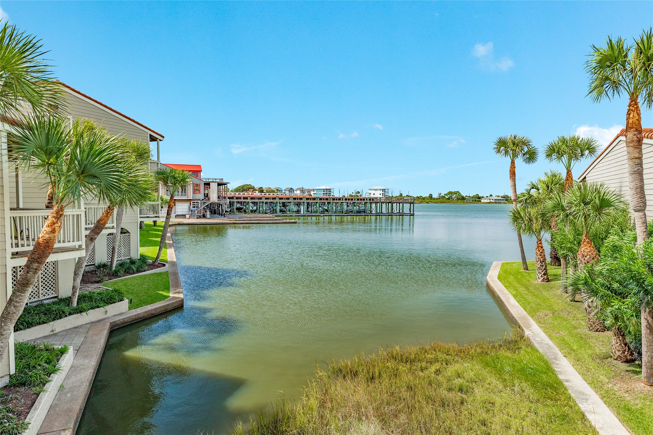 9D Dana Drive, Galveston, TX 77554