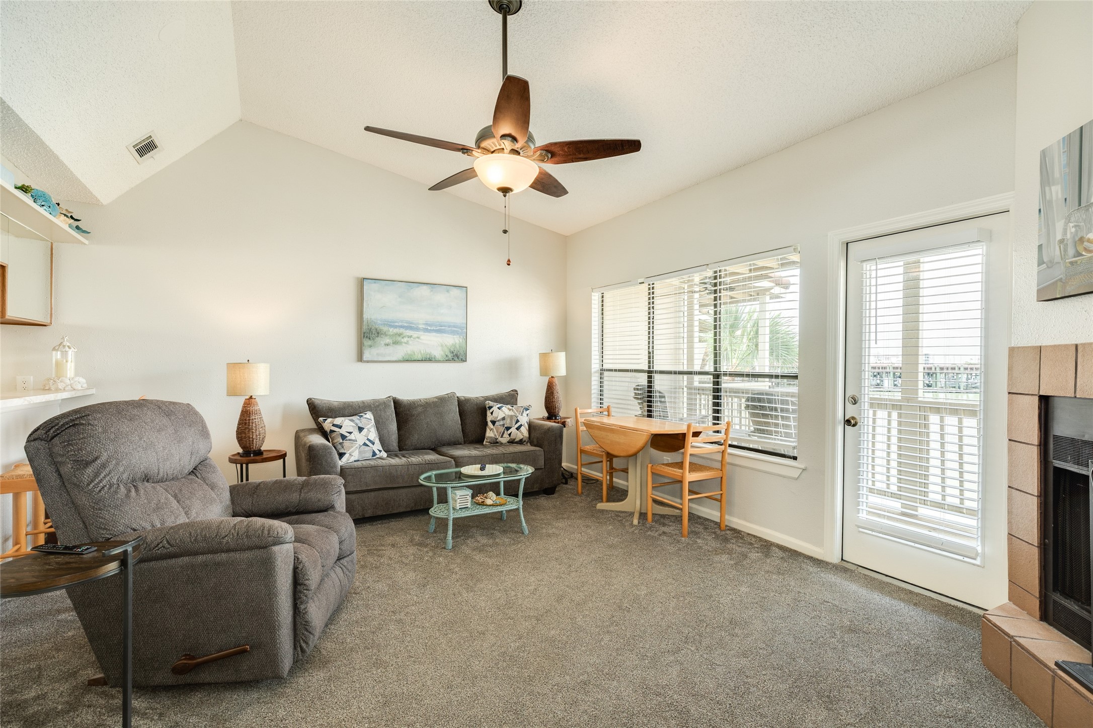 9D Dana Drive, Galveston, TX 77554