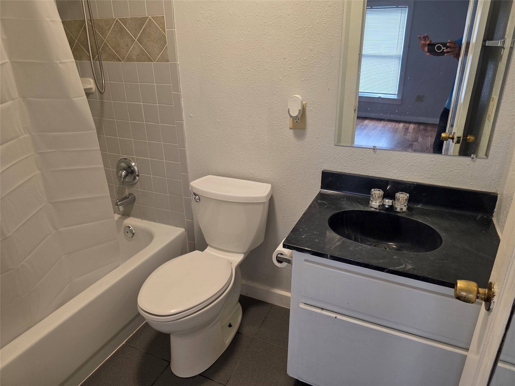 316 Frisco Street, Houston, TX 77022