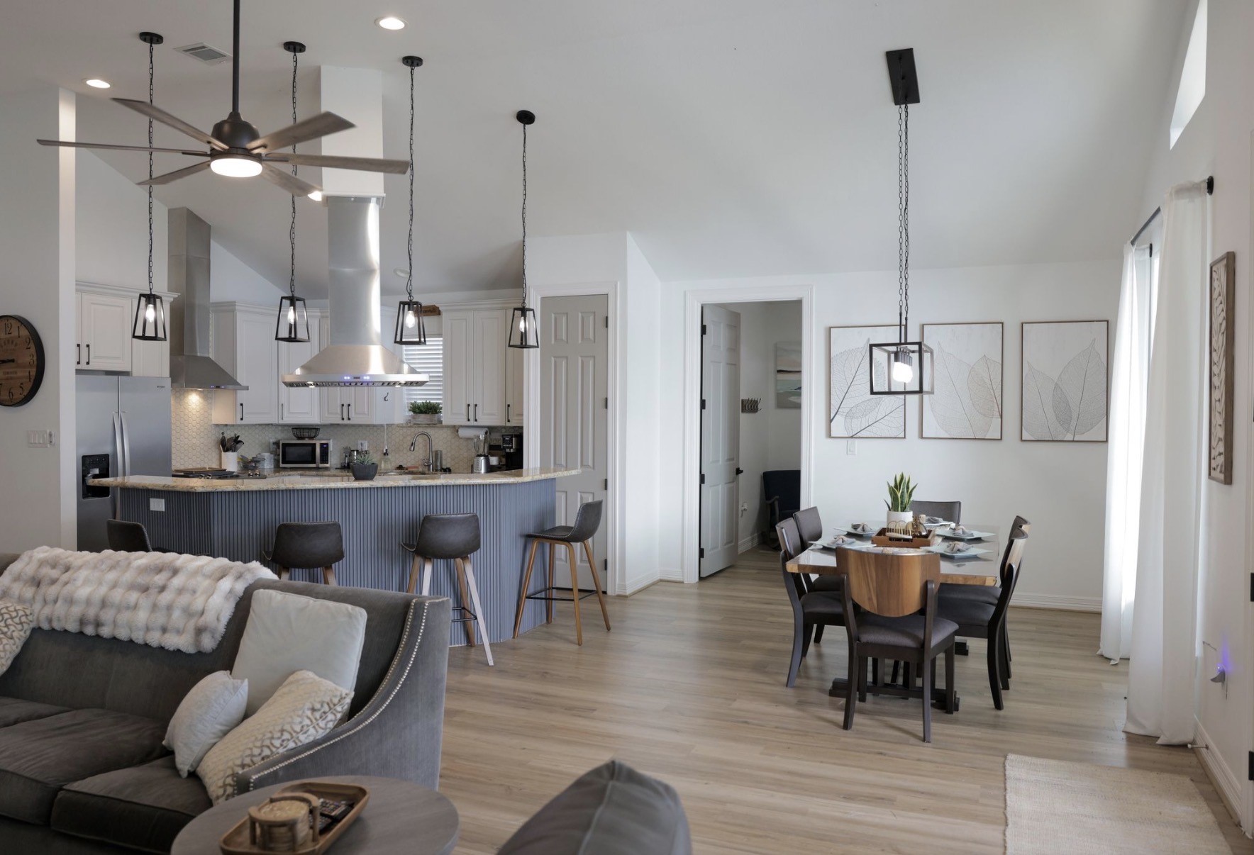 Entertaining space!