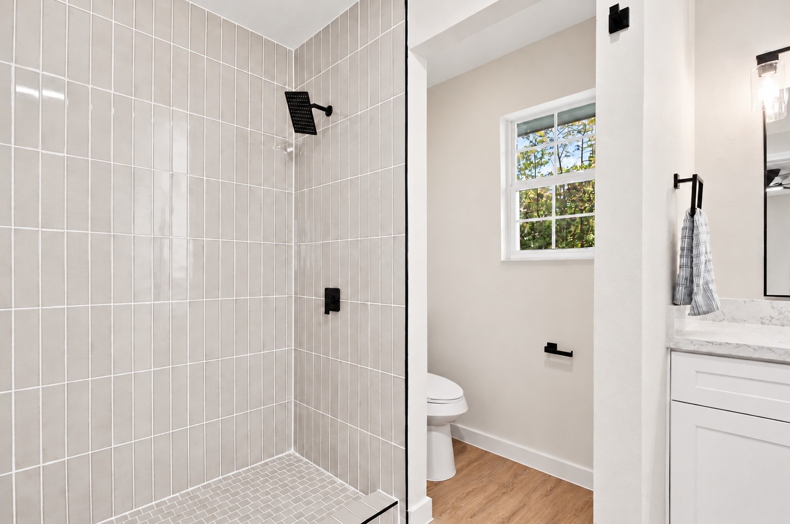 A walk in shower in the primary En Suite!