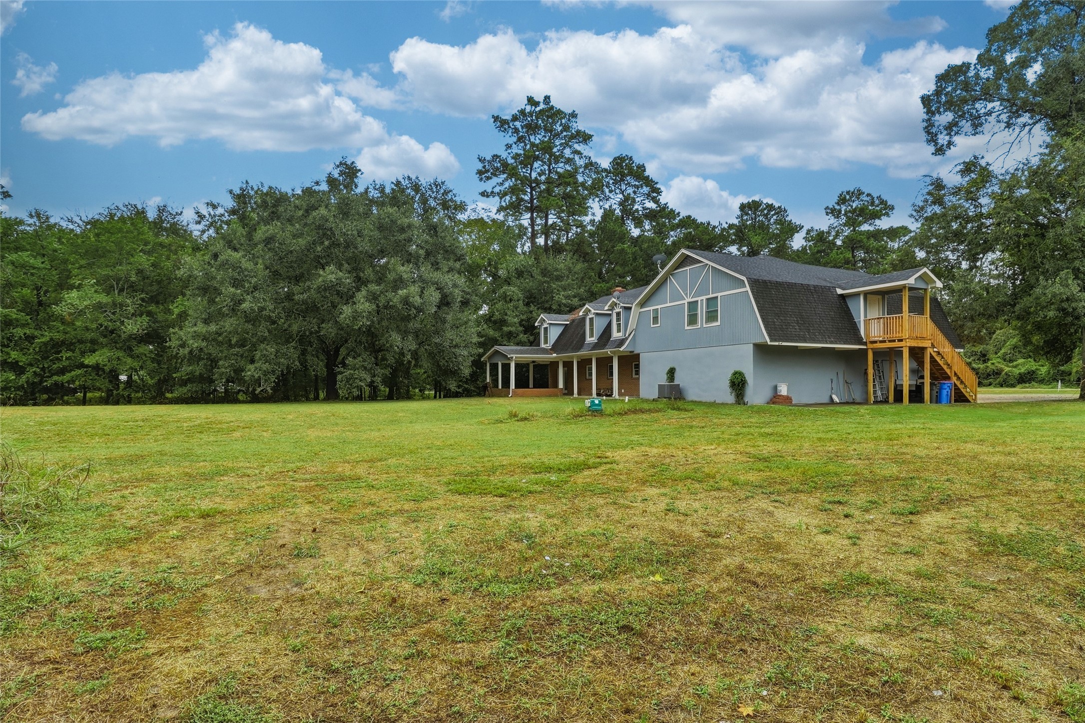 8714 Holly Hills Drive, Tomball, TX 77375