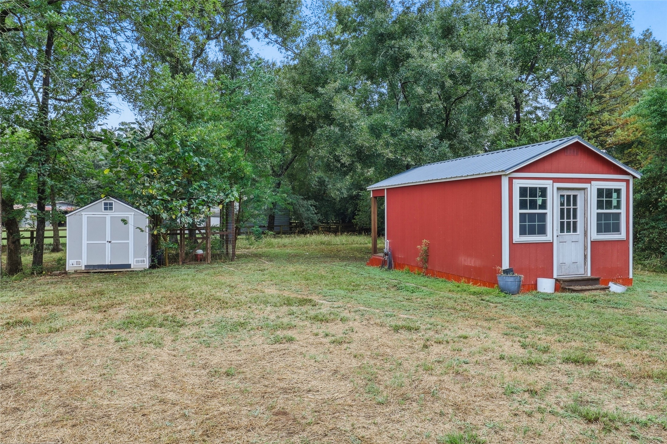 8714 Holly Hills Drive, Tomball, TX 77375