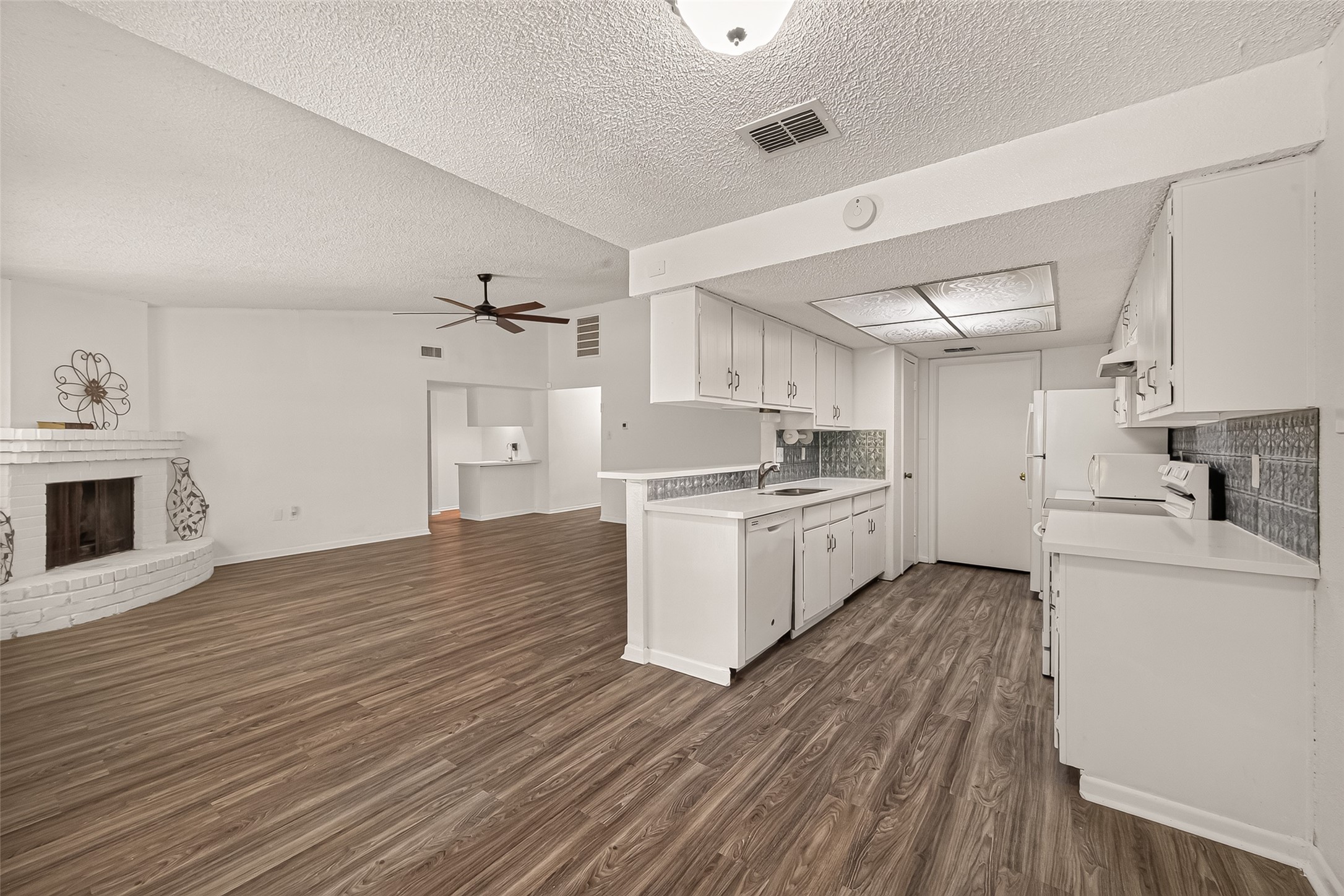1910 Blindlake Drive, Houston, TX 77084