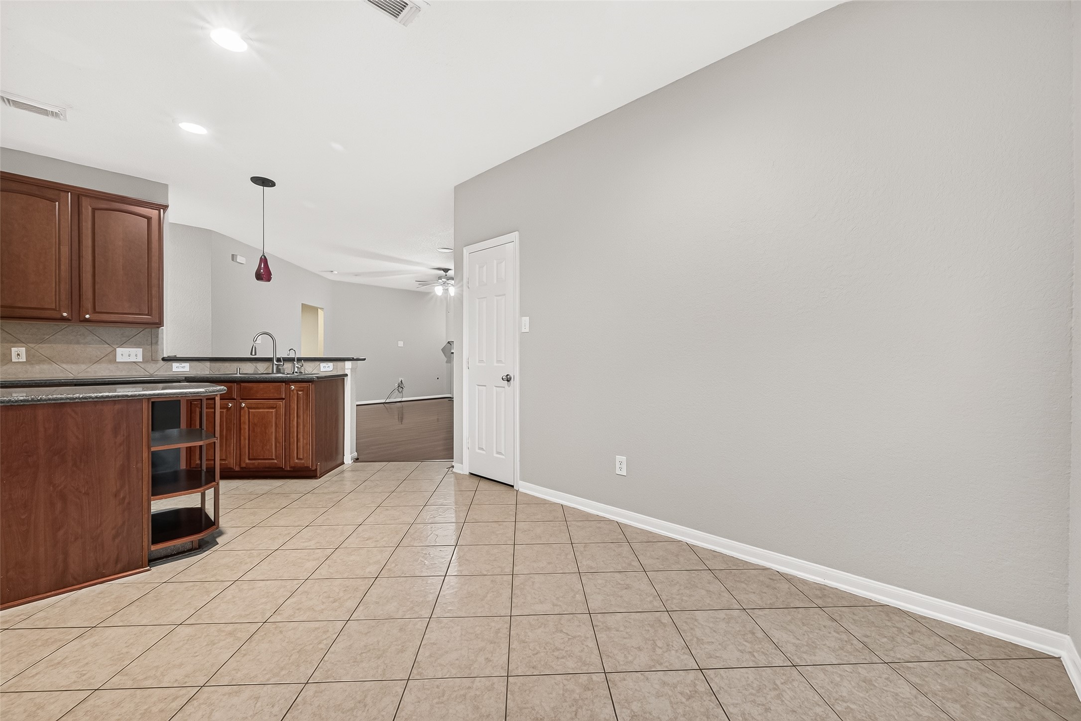 7519 TRAIL HOLLOW, Missouri City, TX 77459