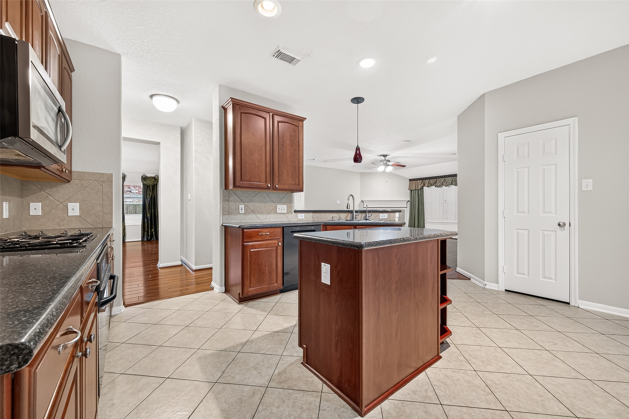 7519 TRAIL HOLLOW, Missouri City, TX 77459