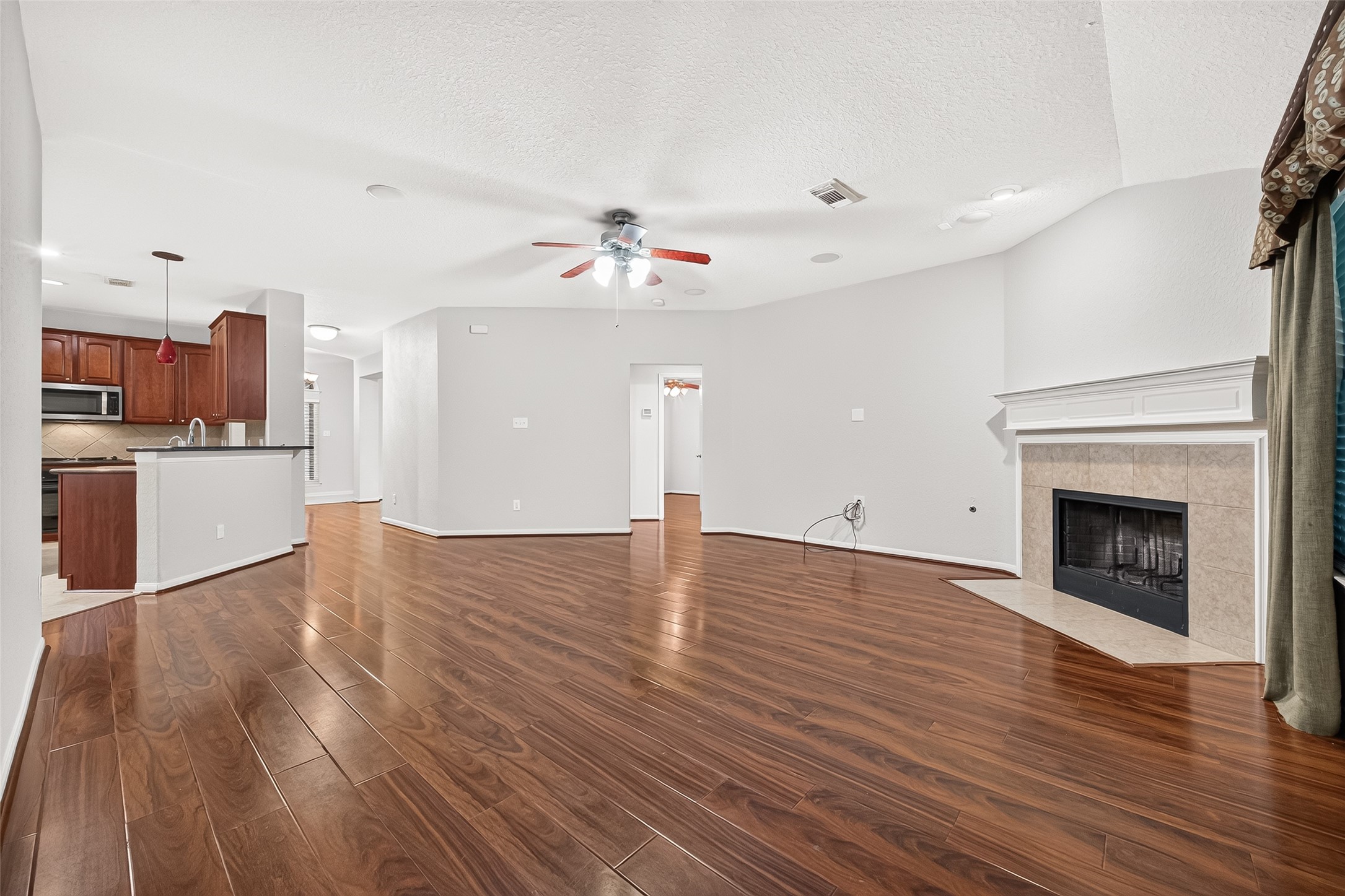 7519 TRAIL HOLLOW, Missouri City, TX 77459