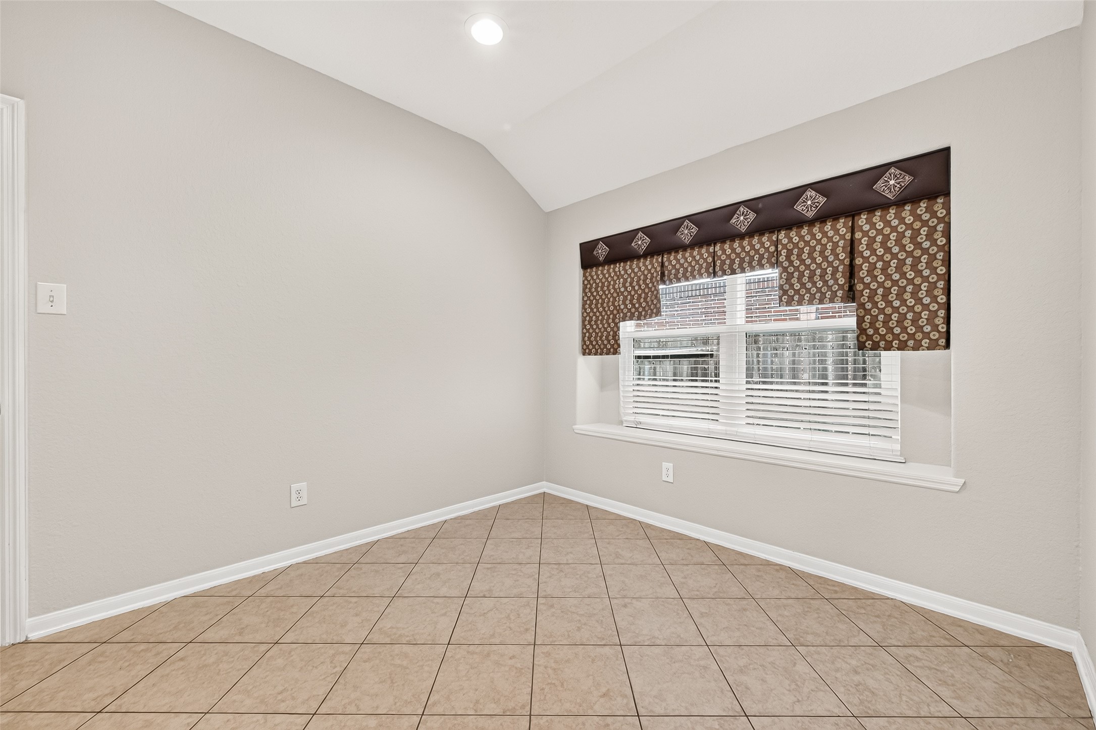 7519 TRAIL HOLLOW, Missouri City, TX 77459