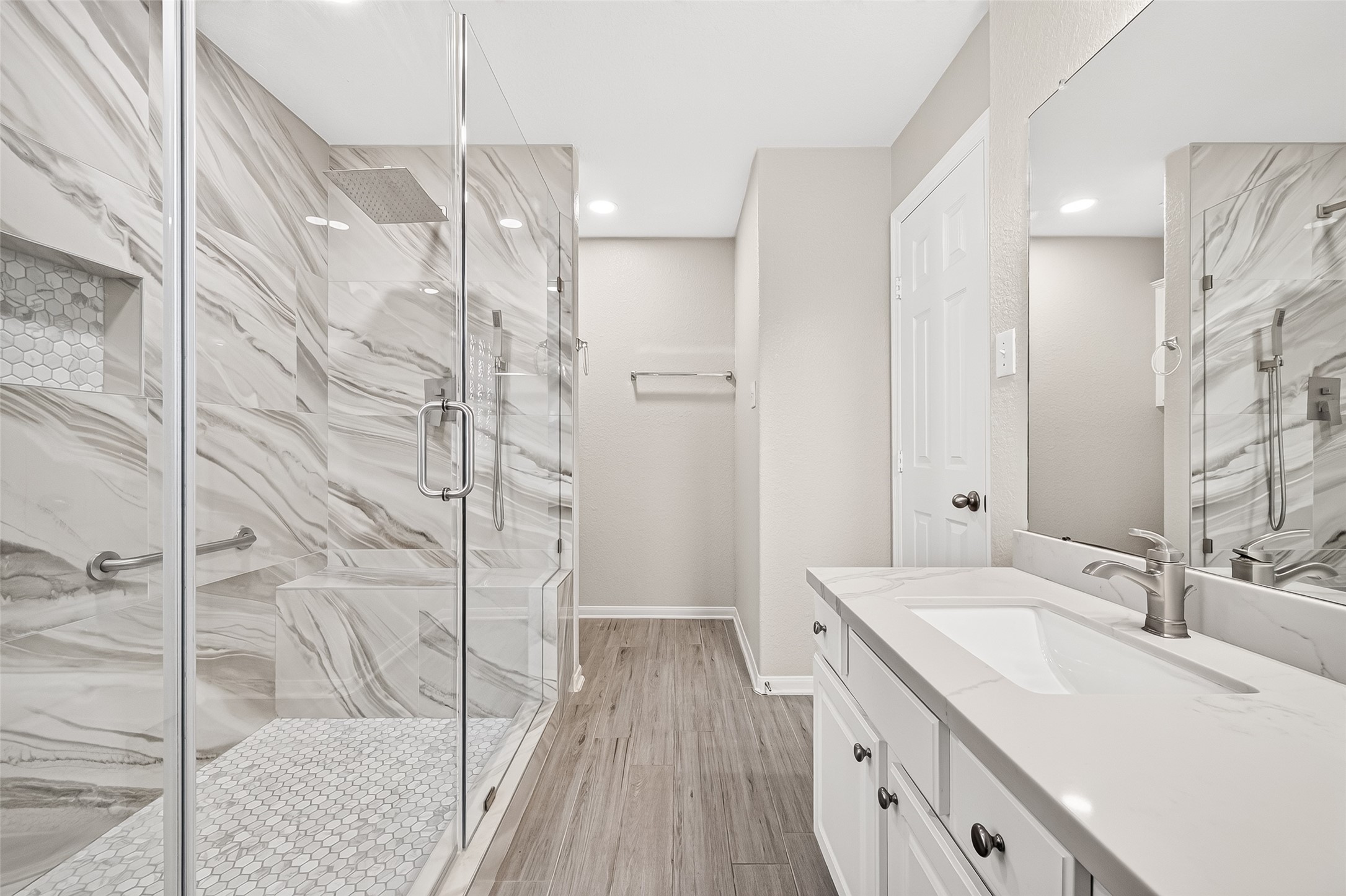 7519 TRAIL HOLLOW, Missouri City, TX 77459