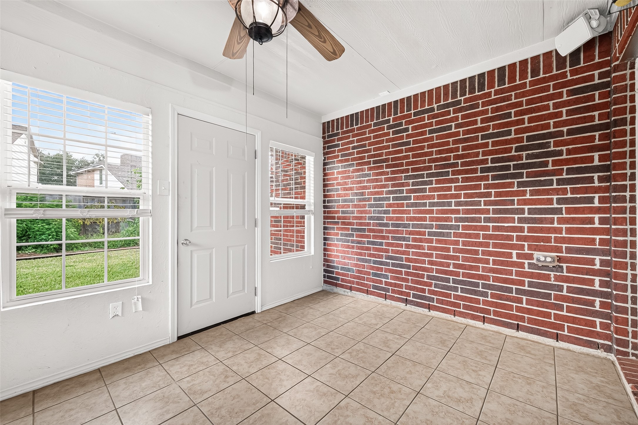 7519 TRAIL HOLLOW, Missouri City, TX 77459