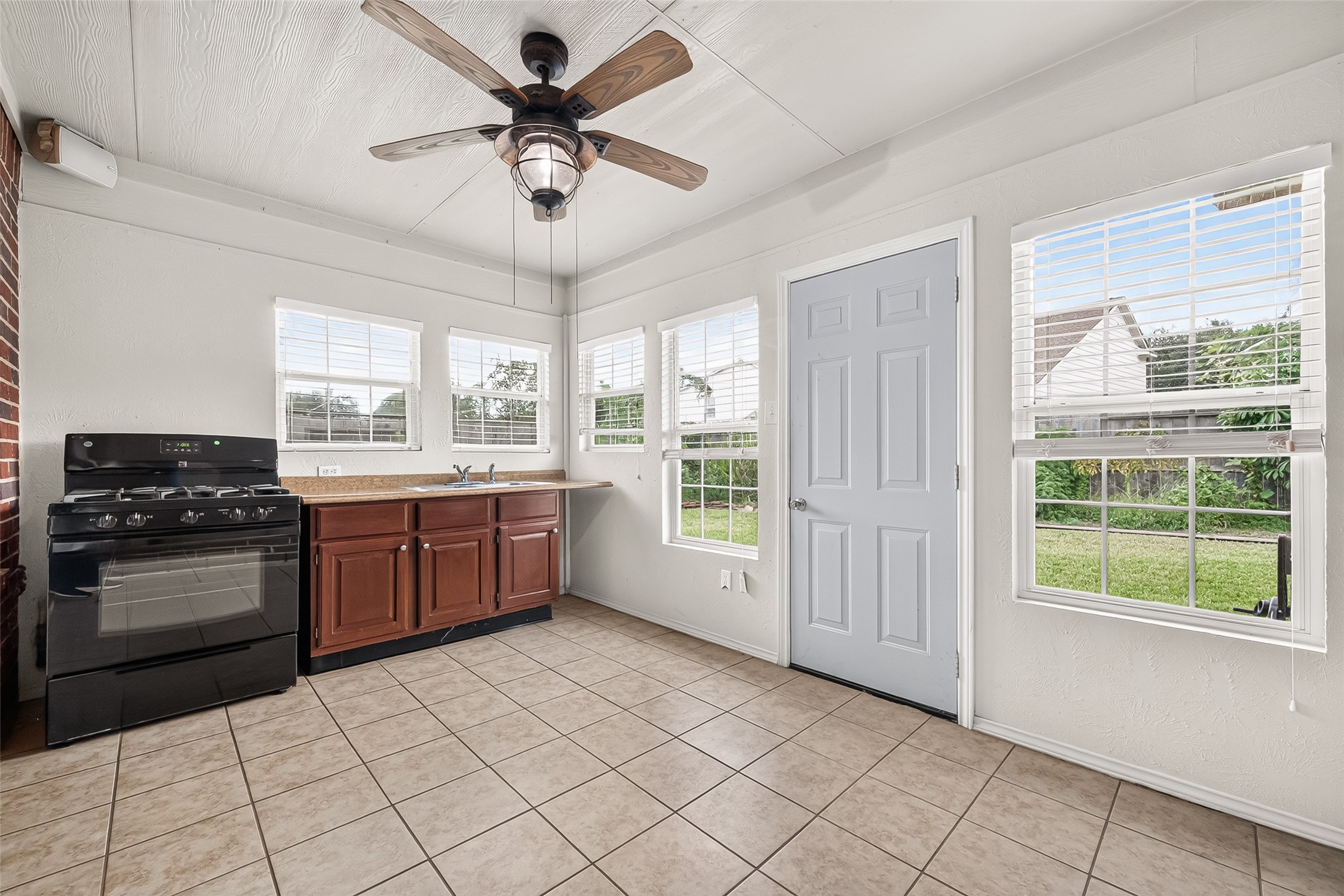 7519 TRAIL HOLLOW, Missouri City, TX 77459