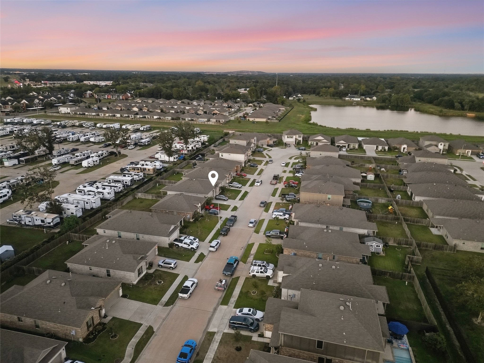 335 Appaloosa Drive, Alvin, TX 77511