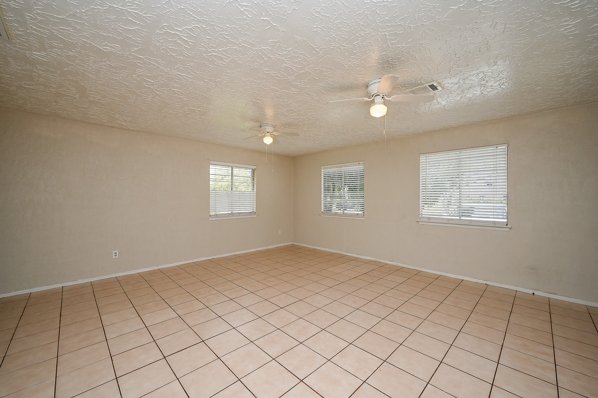7407 W Fuqua Drive, Houston, TX 77489